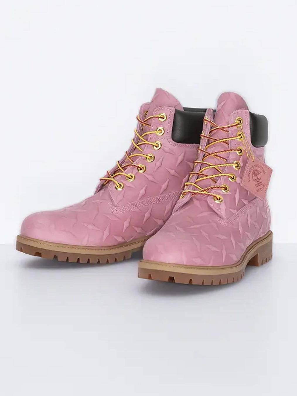 Timberland x Supreme Diamond Plate 6 Inch Premium Waterproof Boot Wheat - 23FW - Medium, Timberland x Supreme Diamond Plate 6 Inch Premium Waterproof Boot Black - 23FW - Medium 착용 스타일 - 7