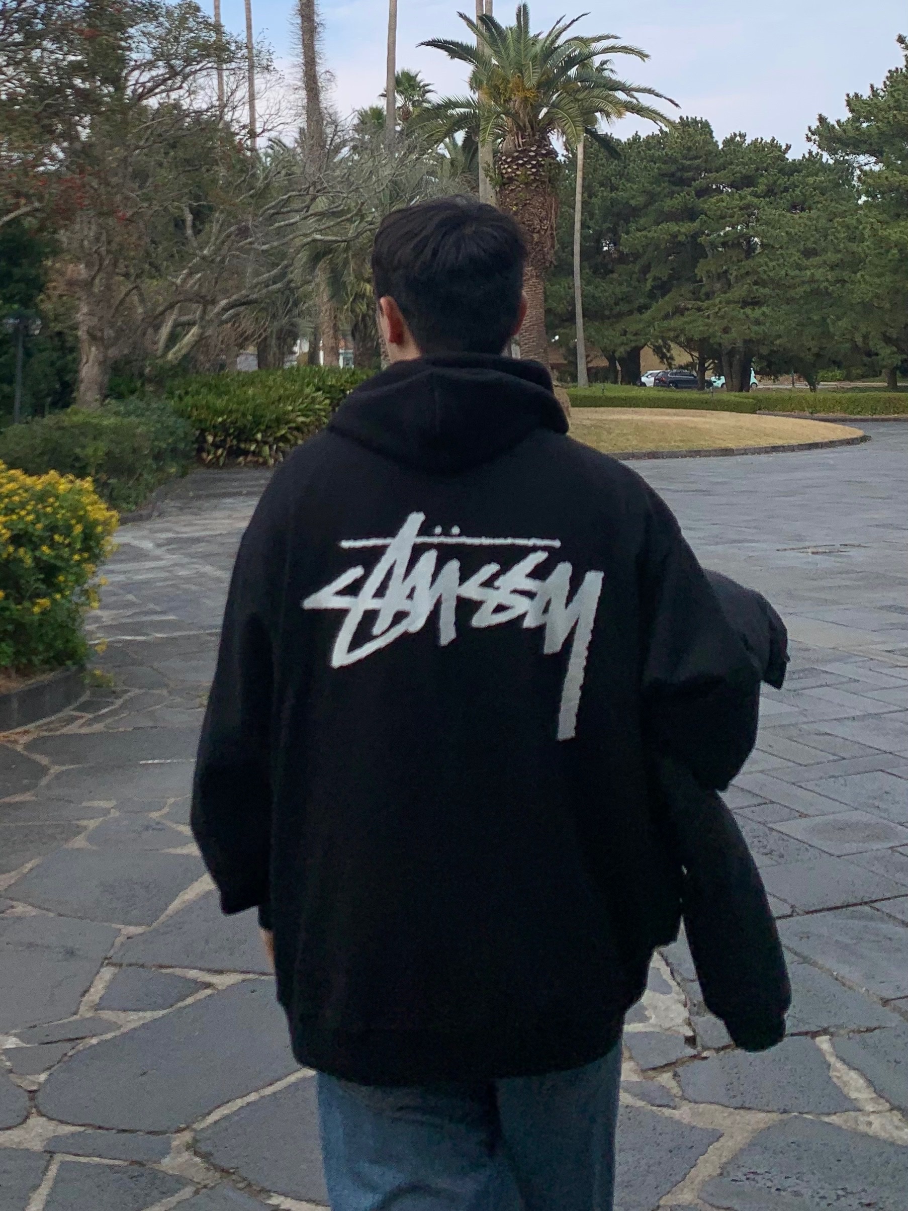 Stussy x Our Legacy Drop Shadow Pigment Dyed Hoodie Black 착용 스타일
