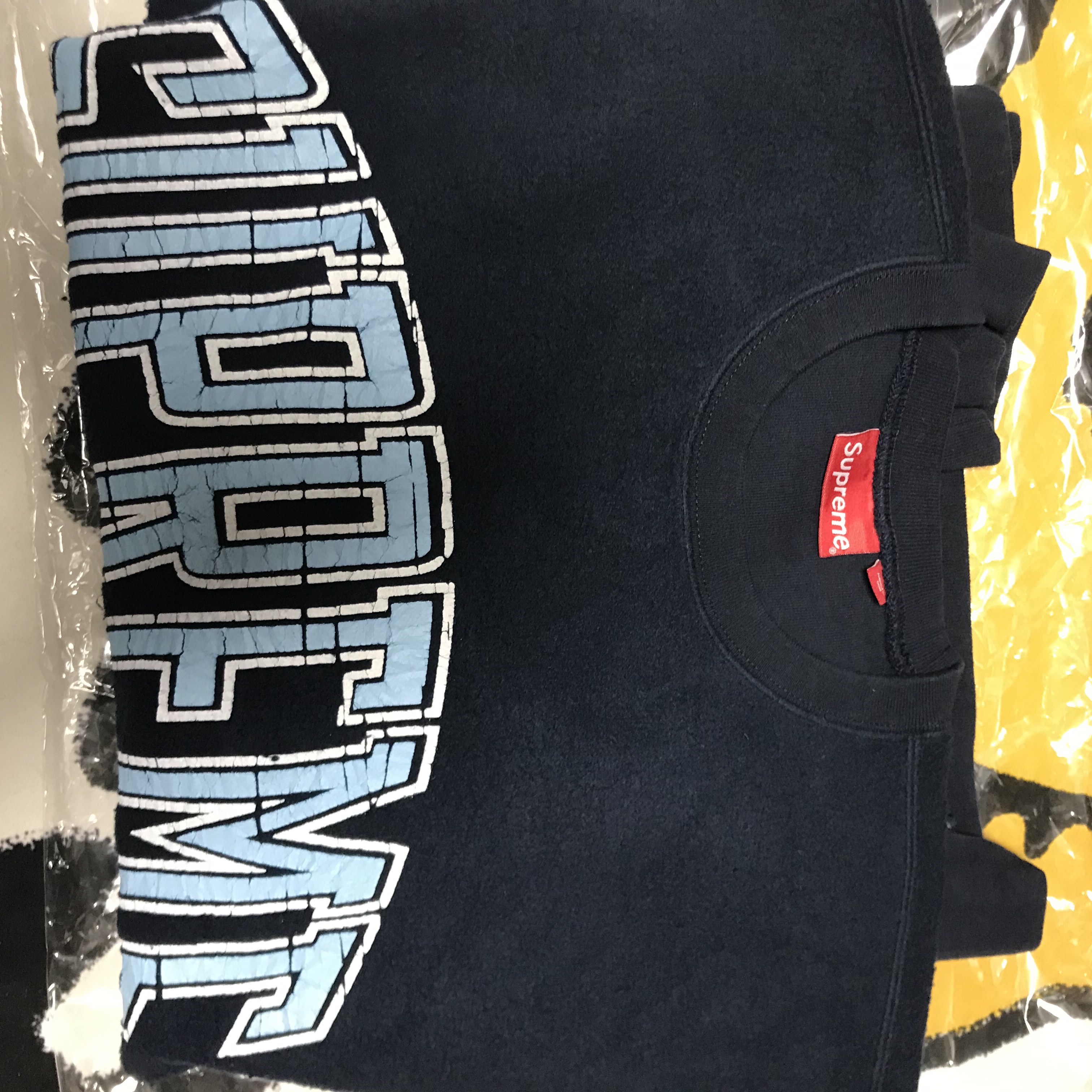 Supreme Inside Out Crewneck Navy - 23FW 착용 스타일