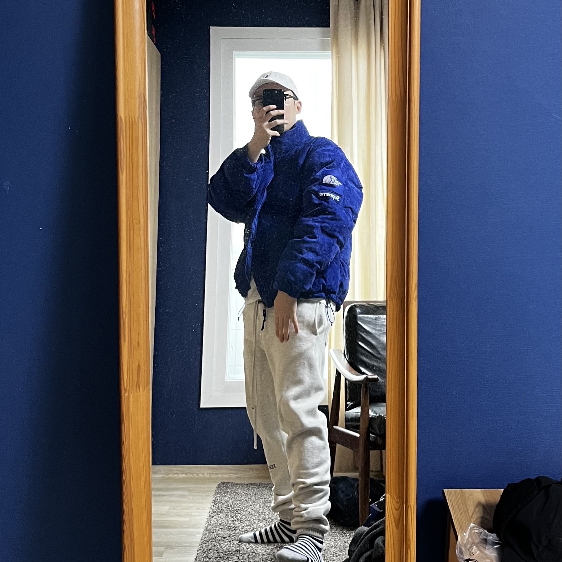 Supreme x The North Face Suede Nuptse Jacket Blue - 23FW 착용 스타일 - 2
