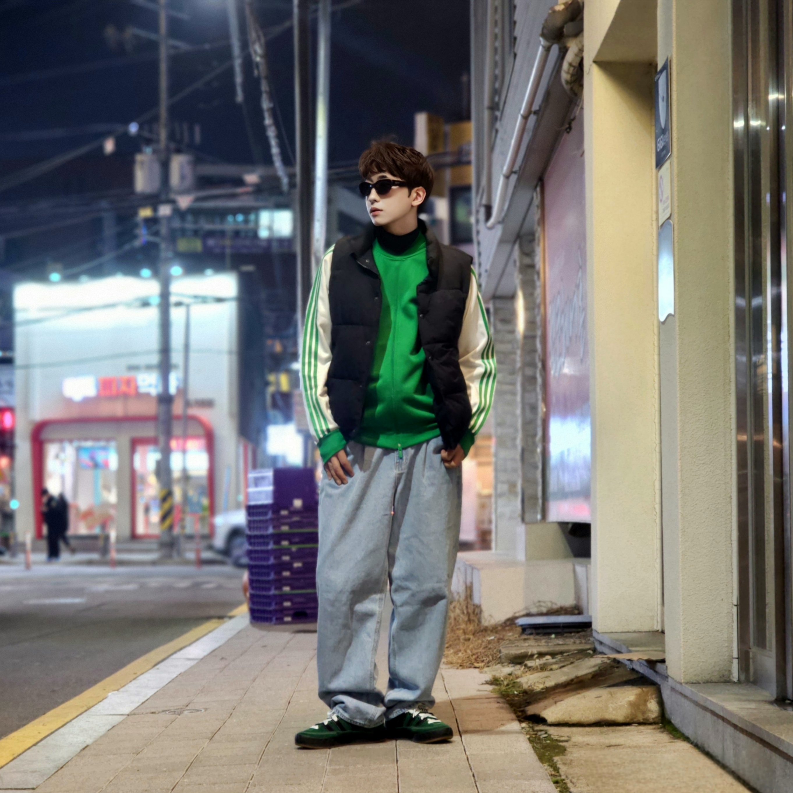 Adidas x YNuK Adimatic Dark Green Core Black 착용 스타일 - 2