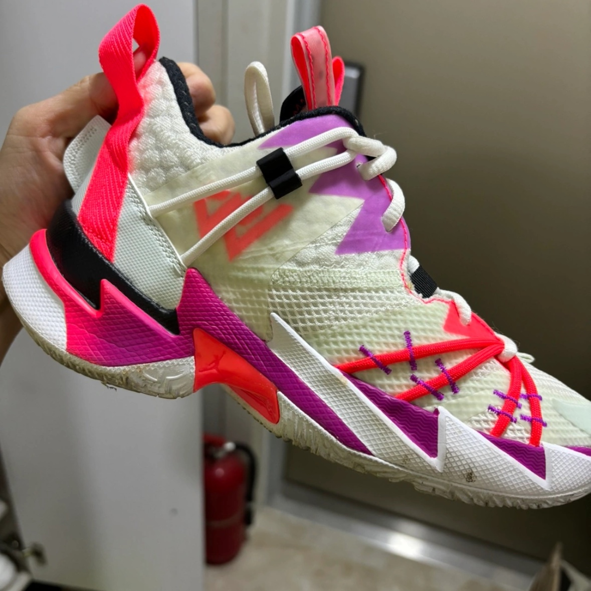 Jordan Why Not ZER0.3 SE PF Flash Crimson 착용 스타일 - 1