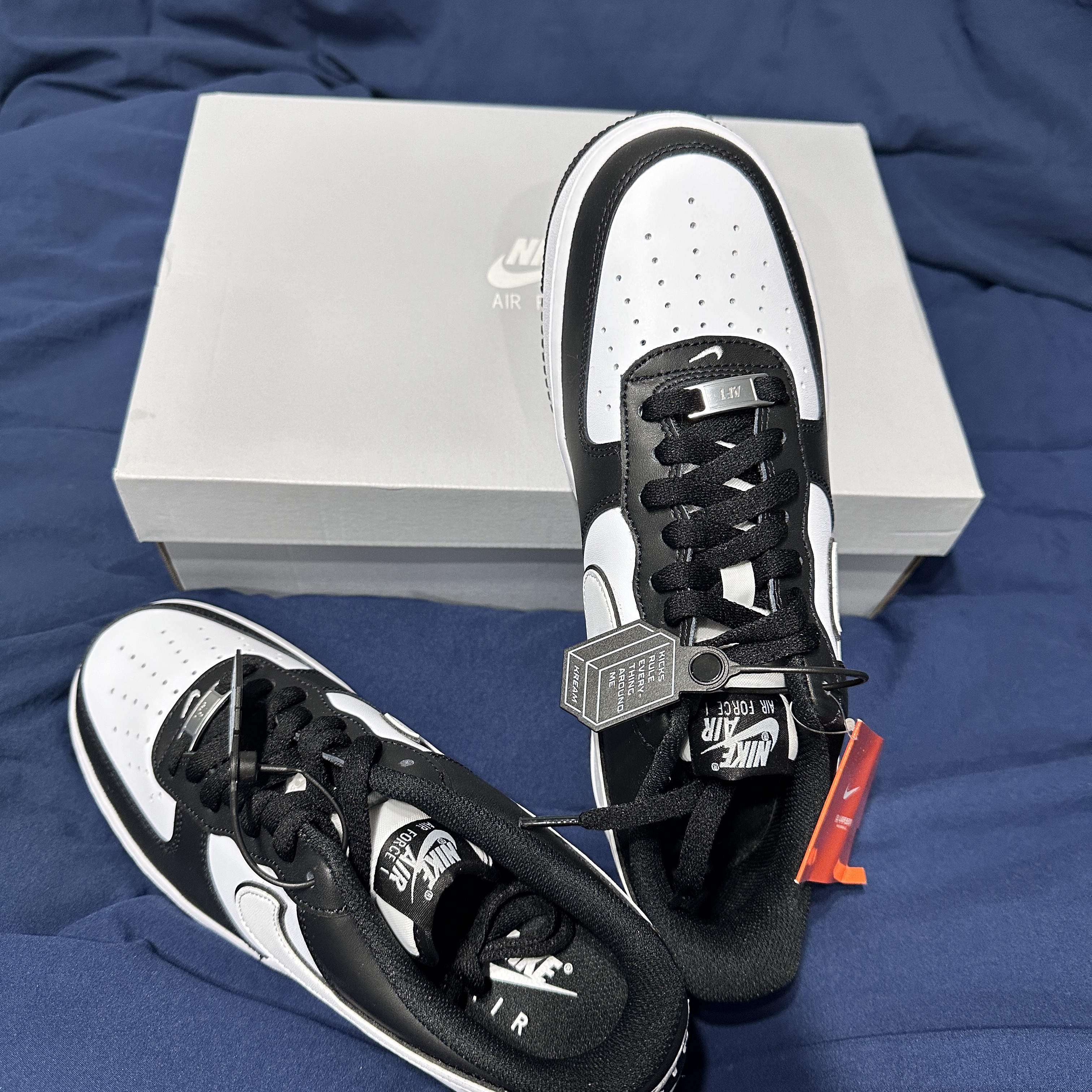 Nike Air Force 1 '07 Black White 착용 스타일