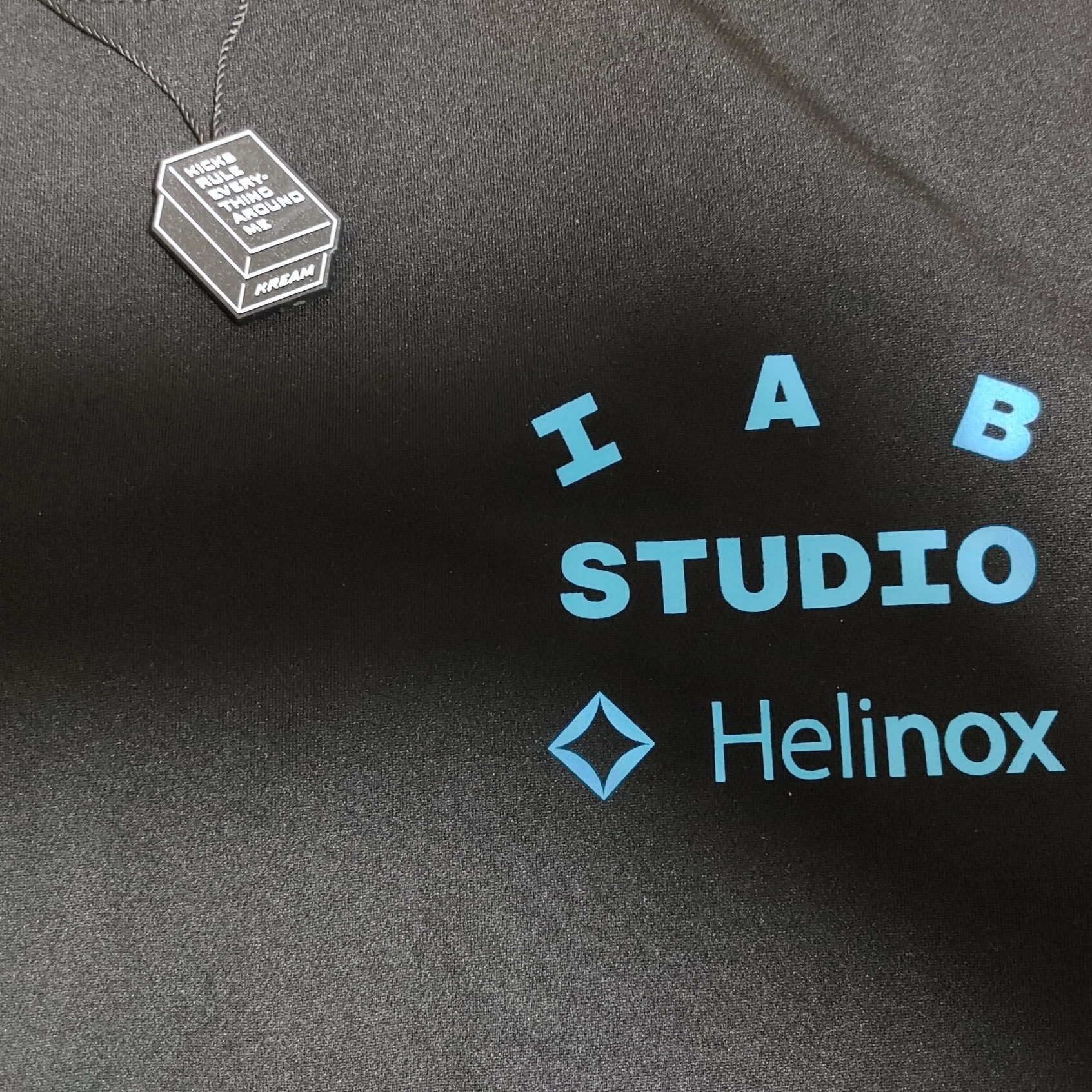 IAB Studio x Helinox T-Shirt Black 착용 스타일