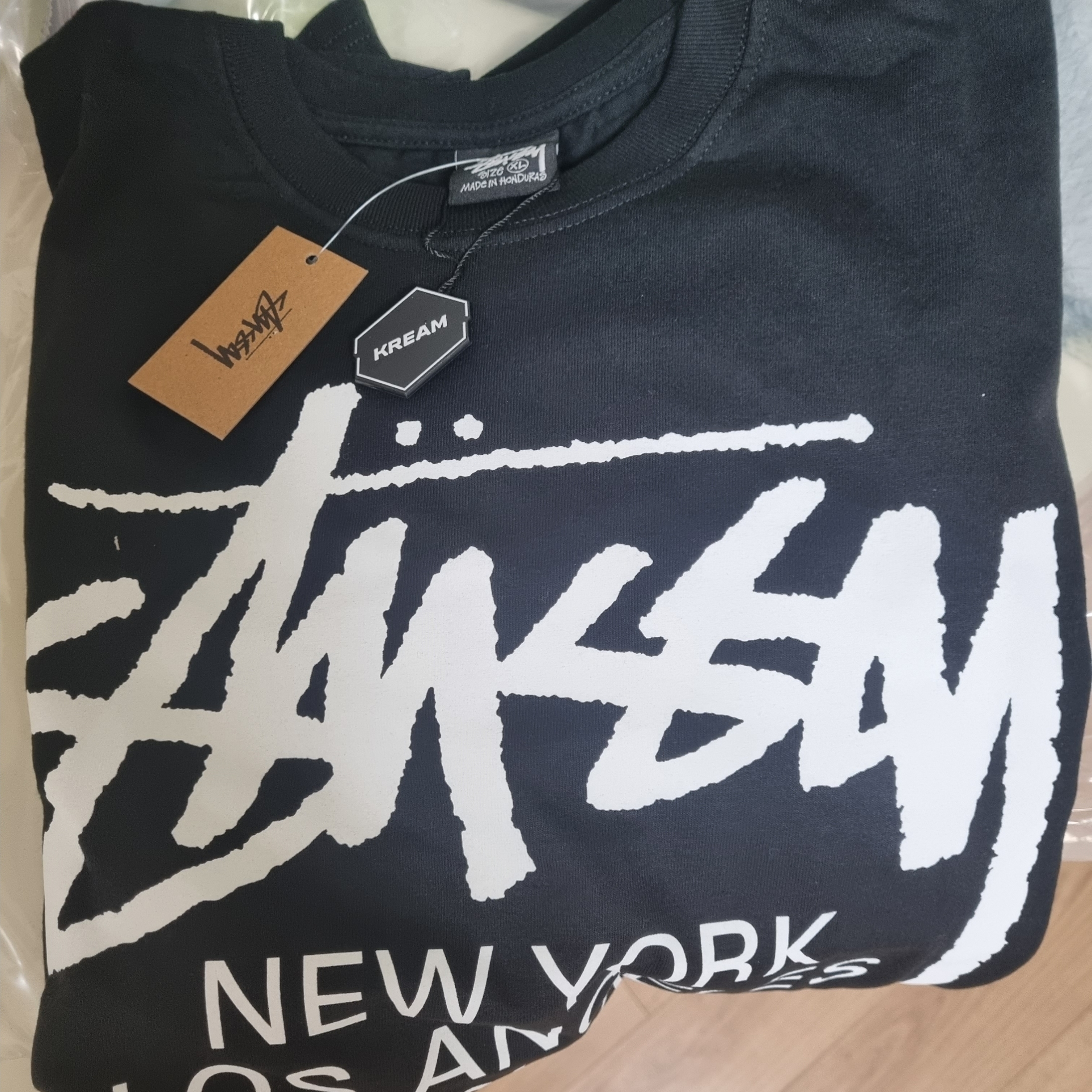 Stussy World Tour LS T-Shirt Black 2023 착용 스타일