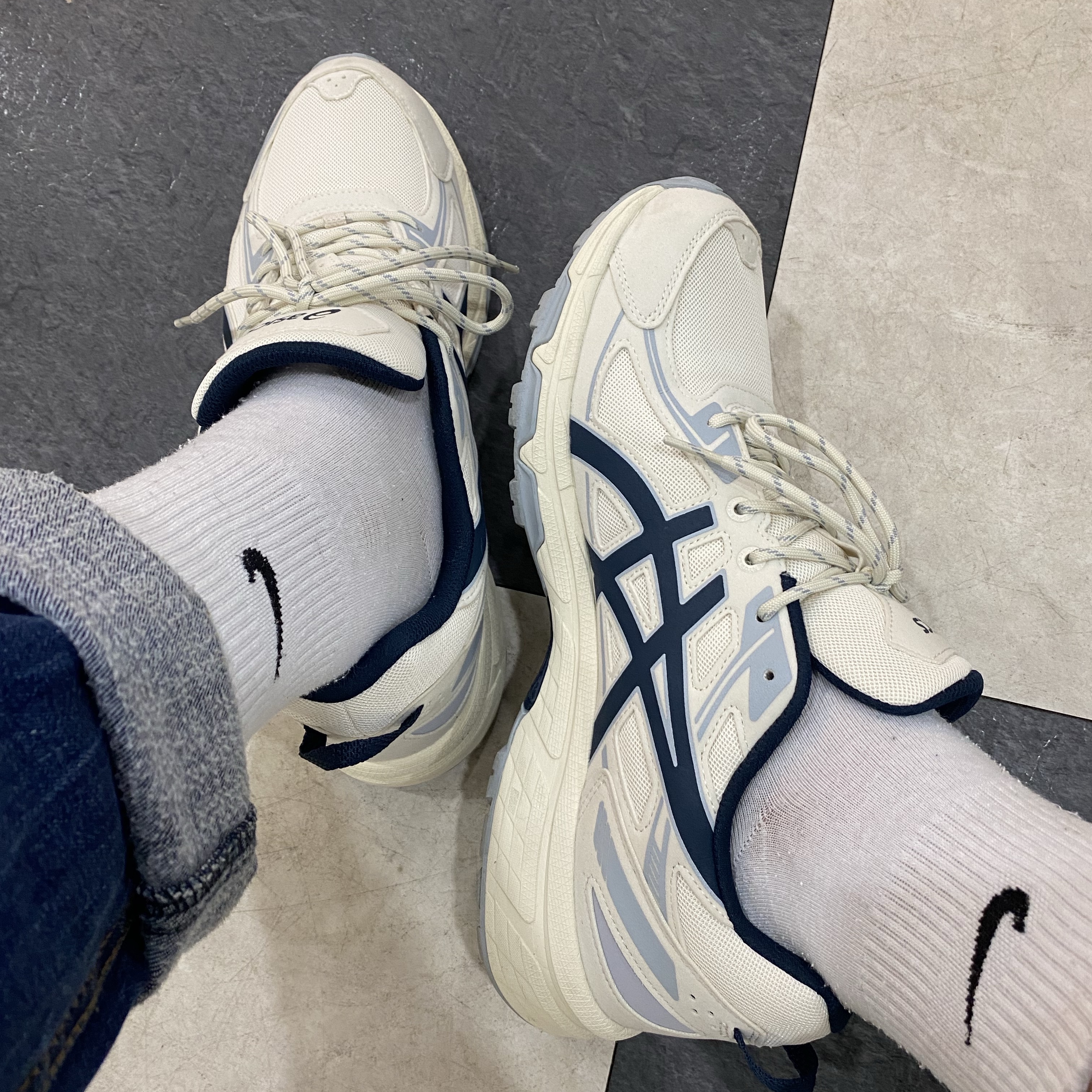Asics Gel-Venture 6 SPS Birch French Blue 착용 스타일 - 1