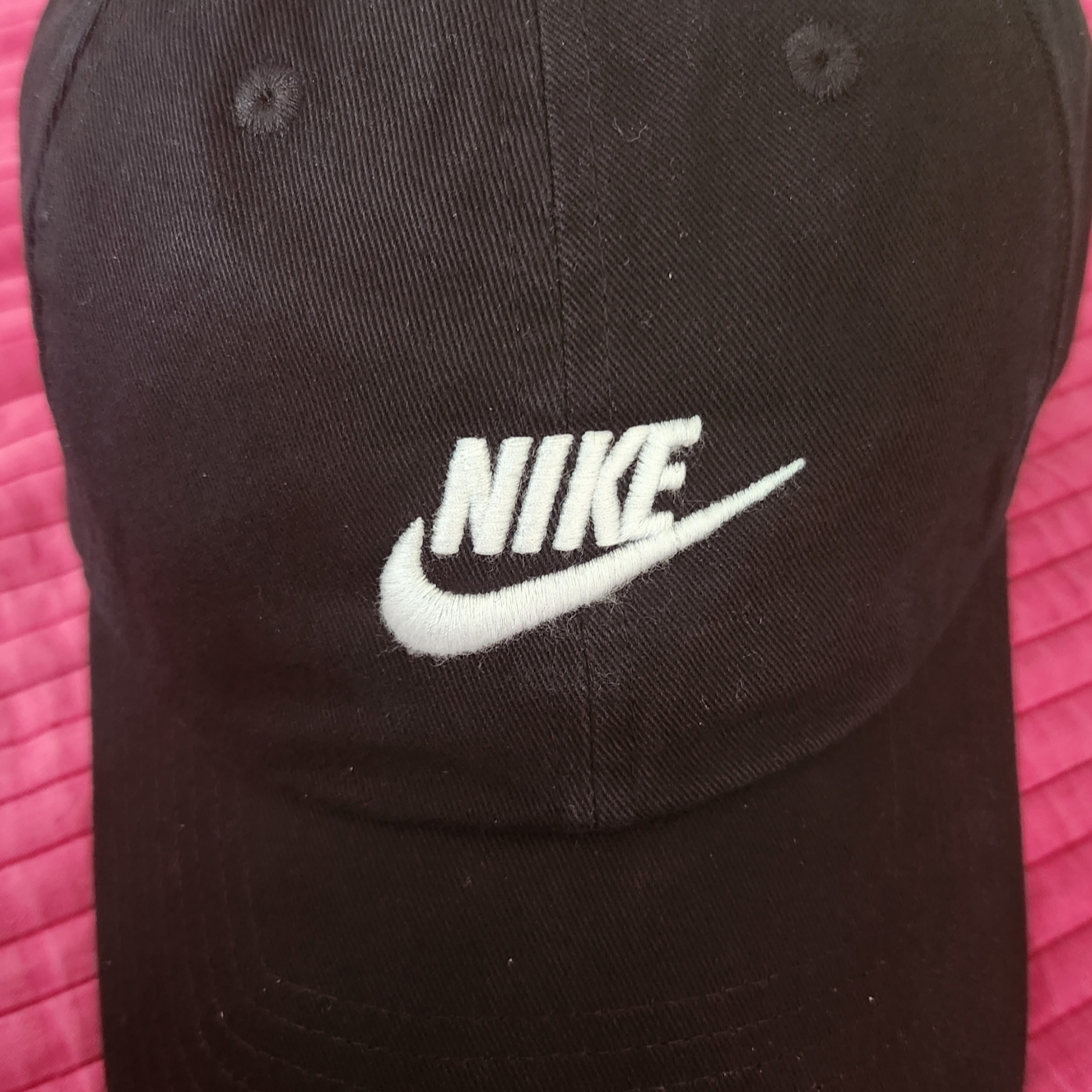 Nike Heritage 86 Futura Washed Cap Black White 착용 스타일