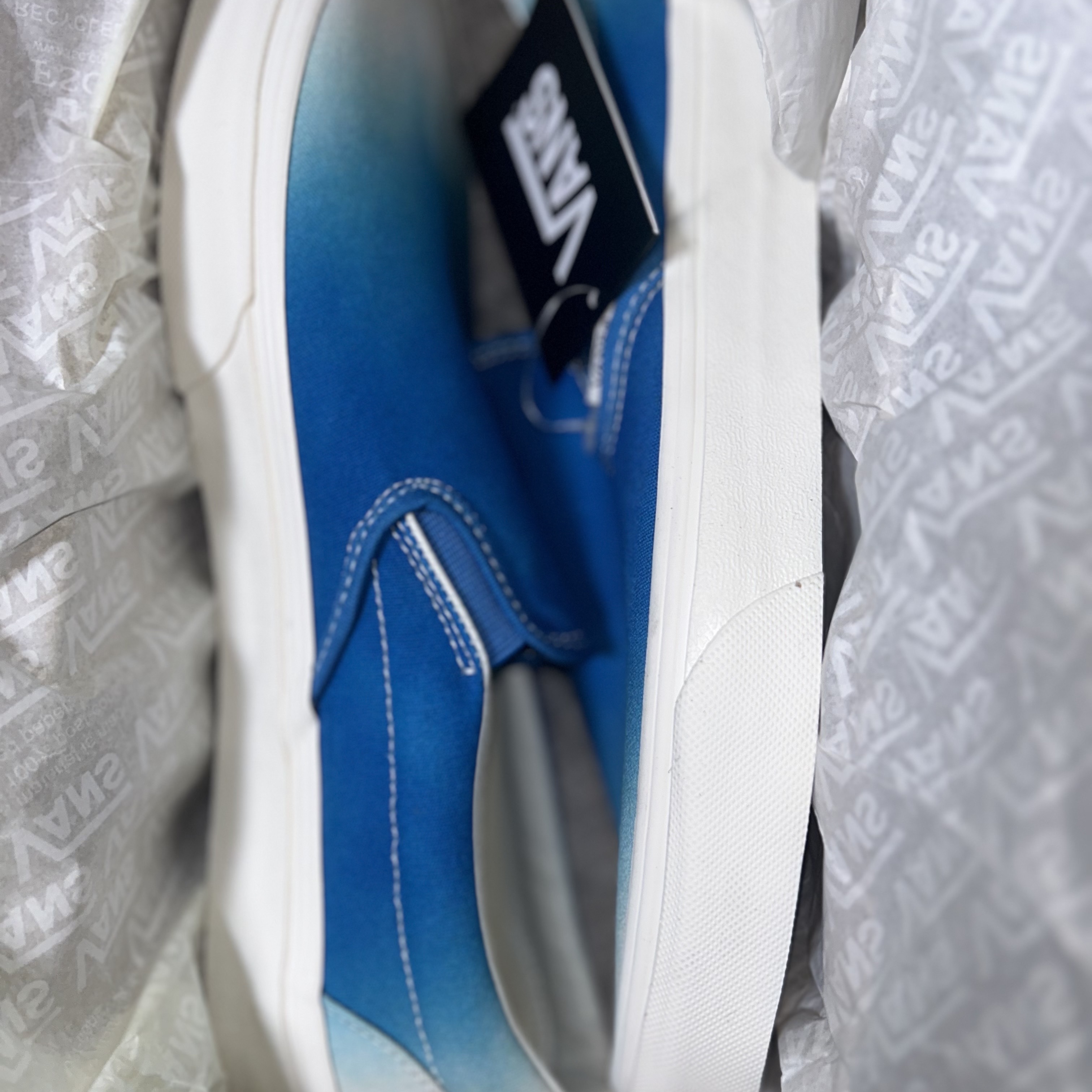 Vans Classic Slip-On Ombre Mediterranian Blue 착용 스타일 - 4