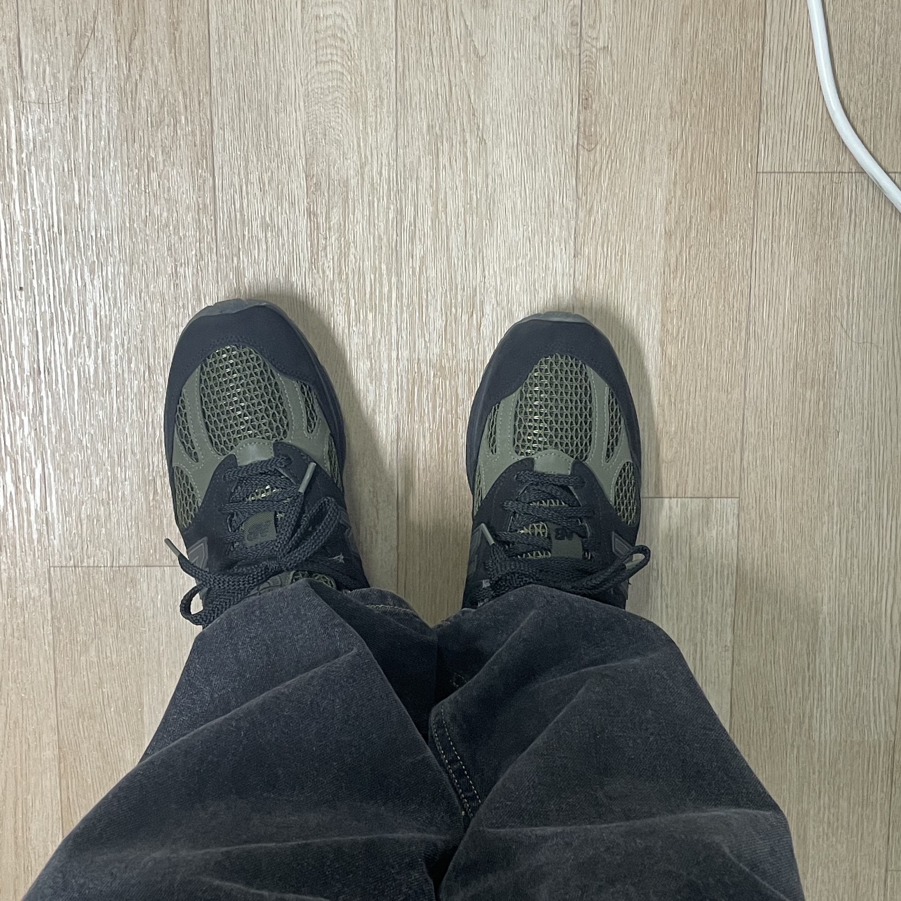 New Balance x Stone Island 991v2 Made in UK Black Olive Night 착용 스타일 - 3