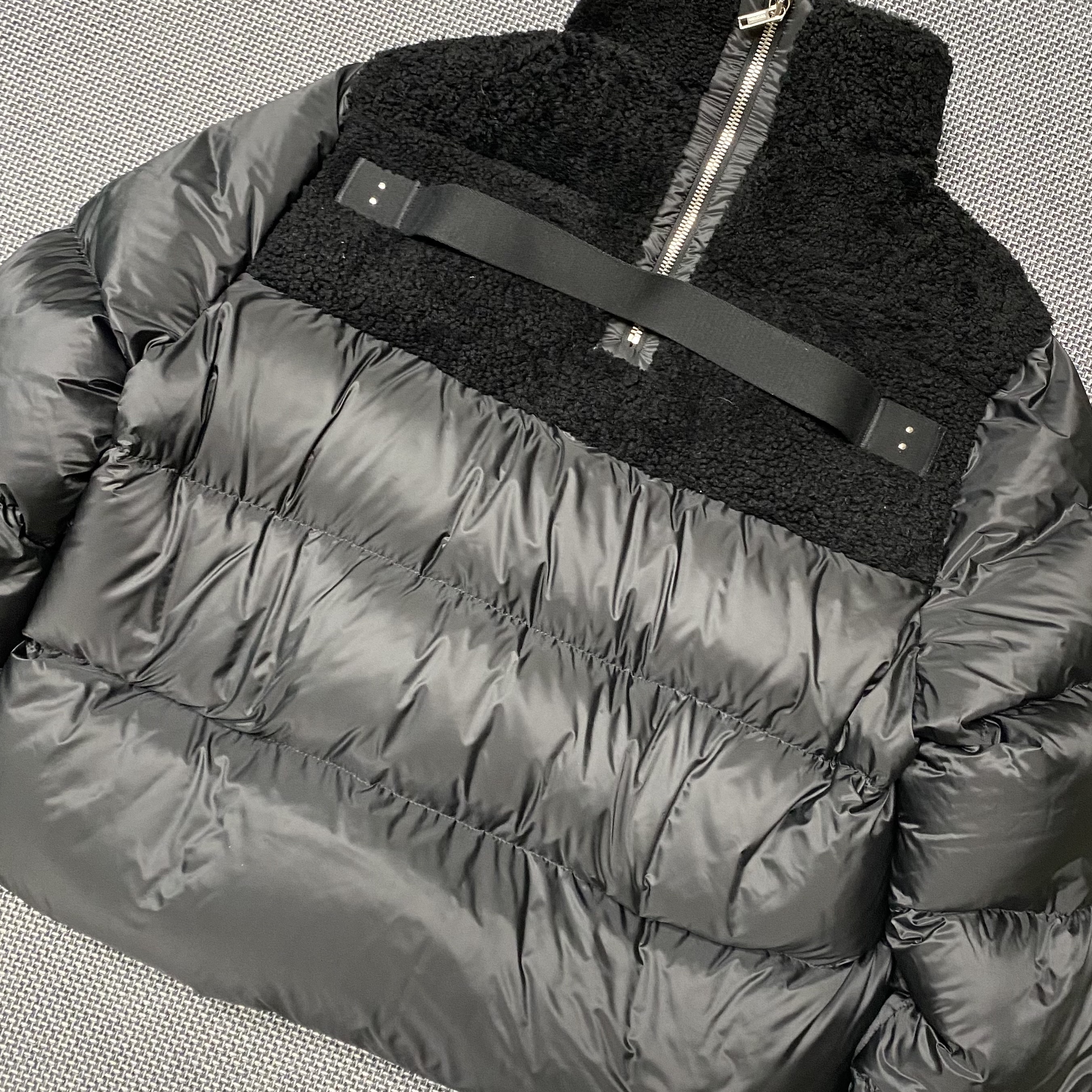 Moncler x Rick Owens Cyclopic Short Down Jacket Black - 23FW 착용 스타일 - 2