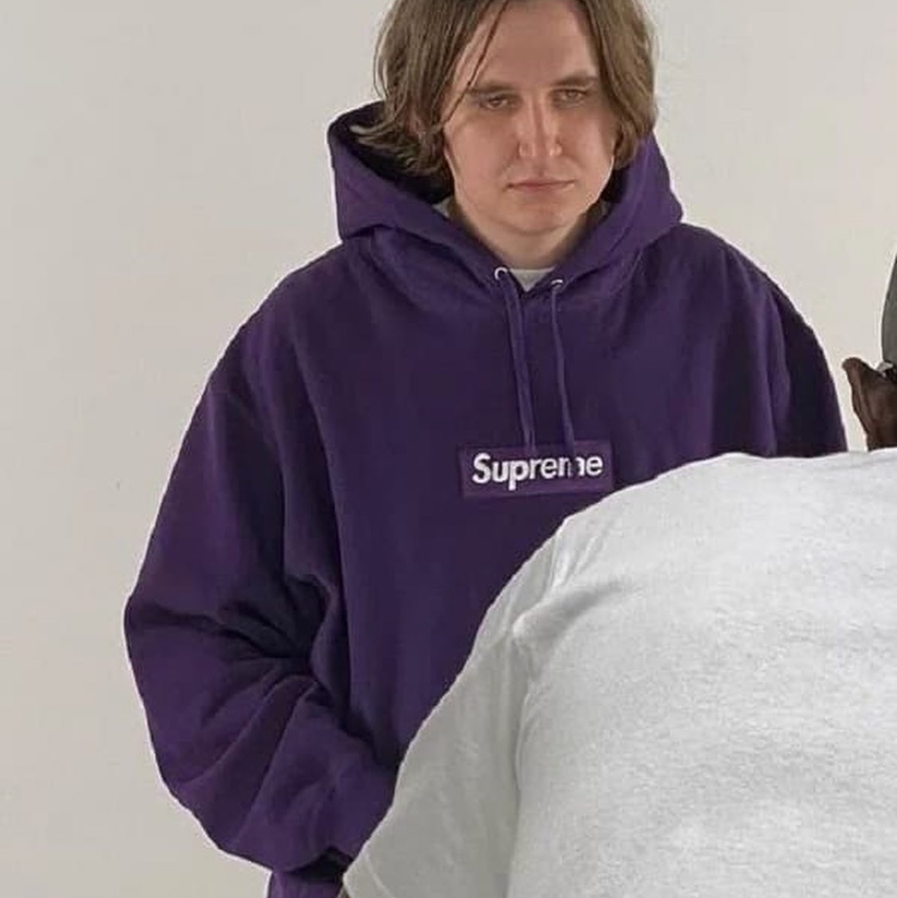 Supreme Box Logo Hooded Sweatshirt Ash Grey - 23FW, Supreme Box Logo Hooded Sweatshirt Dark Purple - 23FW 착용 스타일 - 2