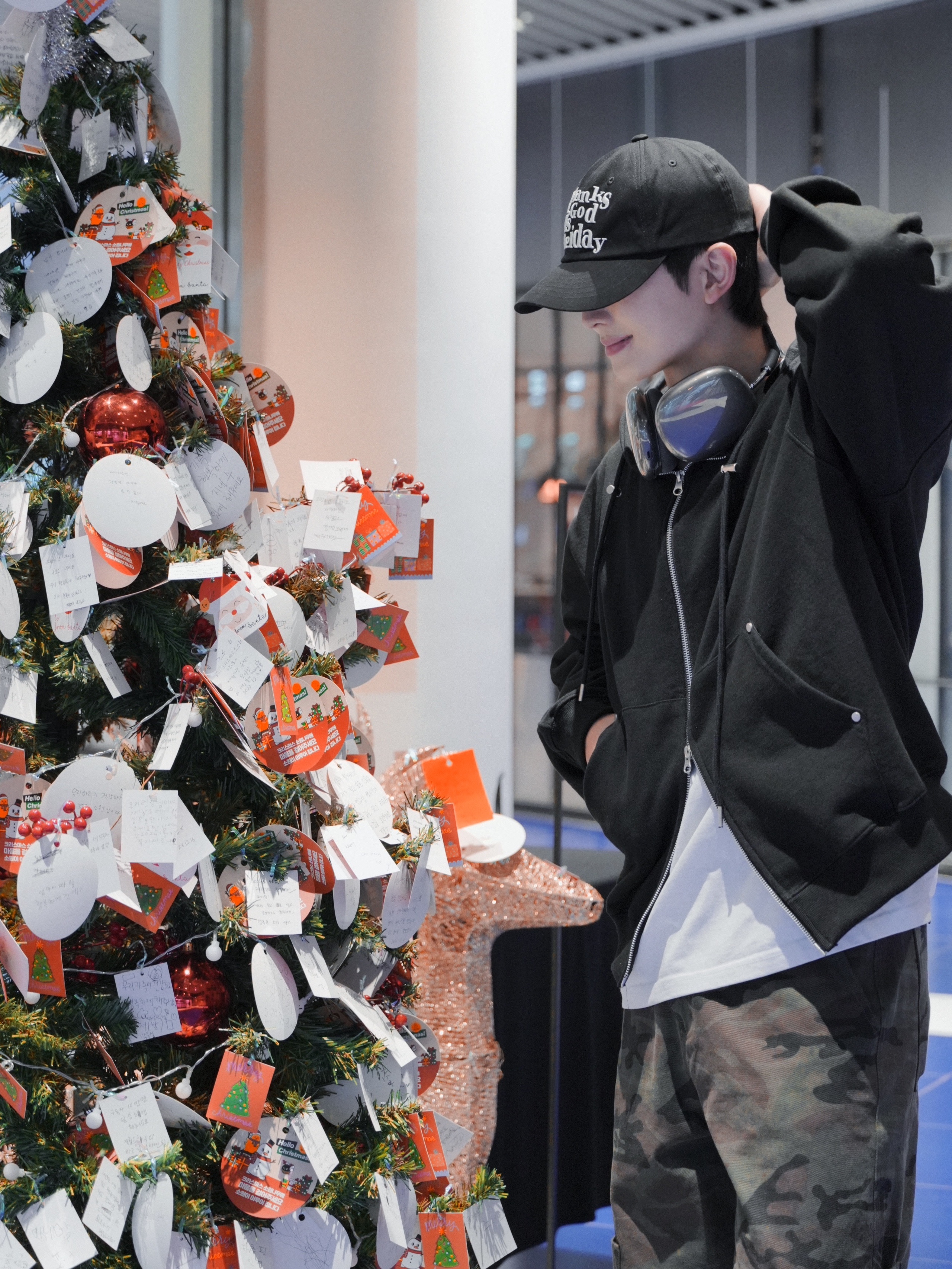 Kinchi Mistake Project Toboo Brown, Apple AirPods Max Lightning Space Gray (Korean Ver.) 착용 스타일 - 4