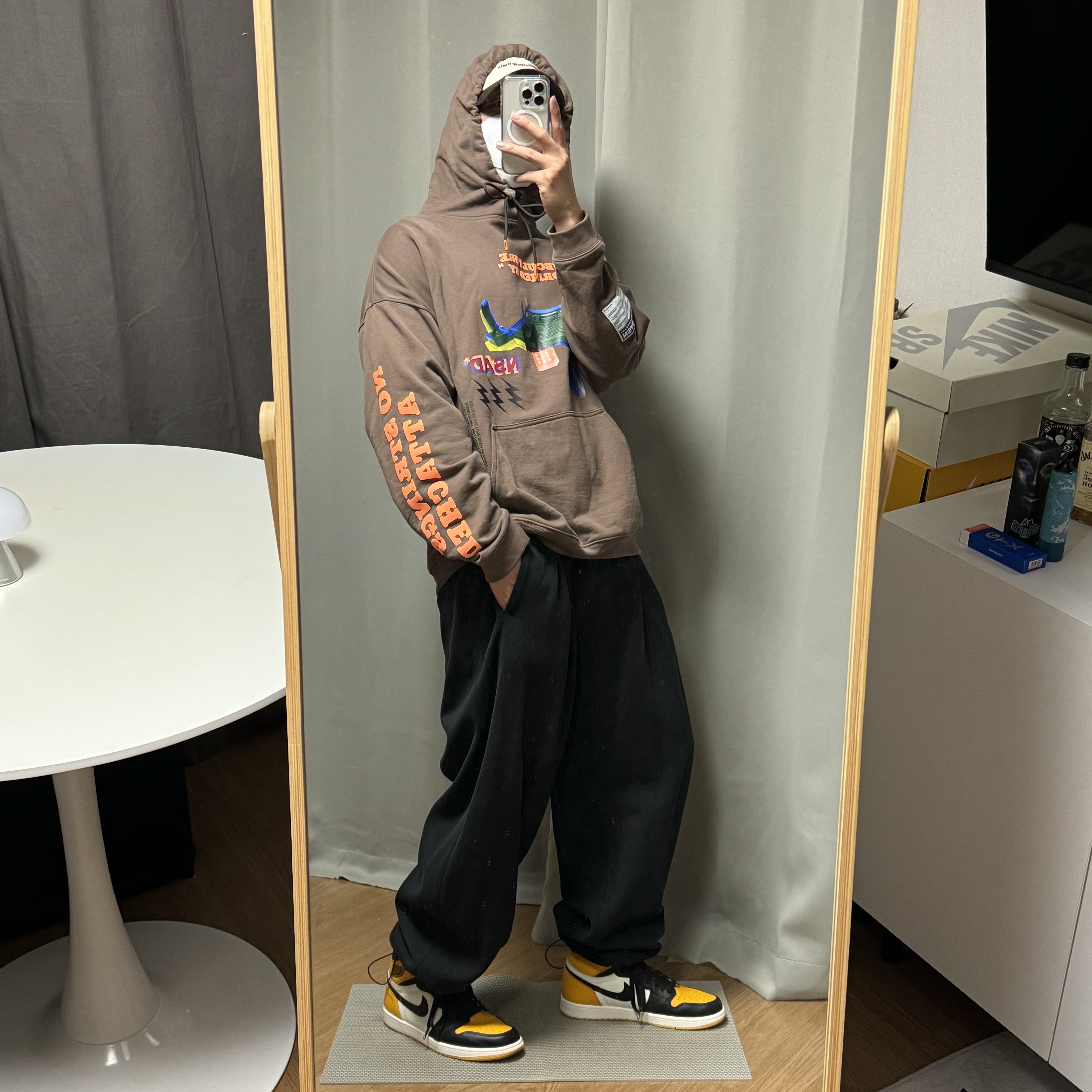 Jordan 1 Retro High OG Taxi 착용 스타일