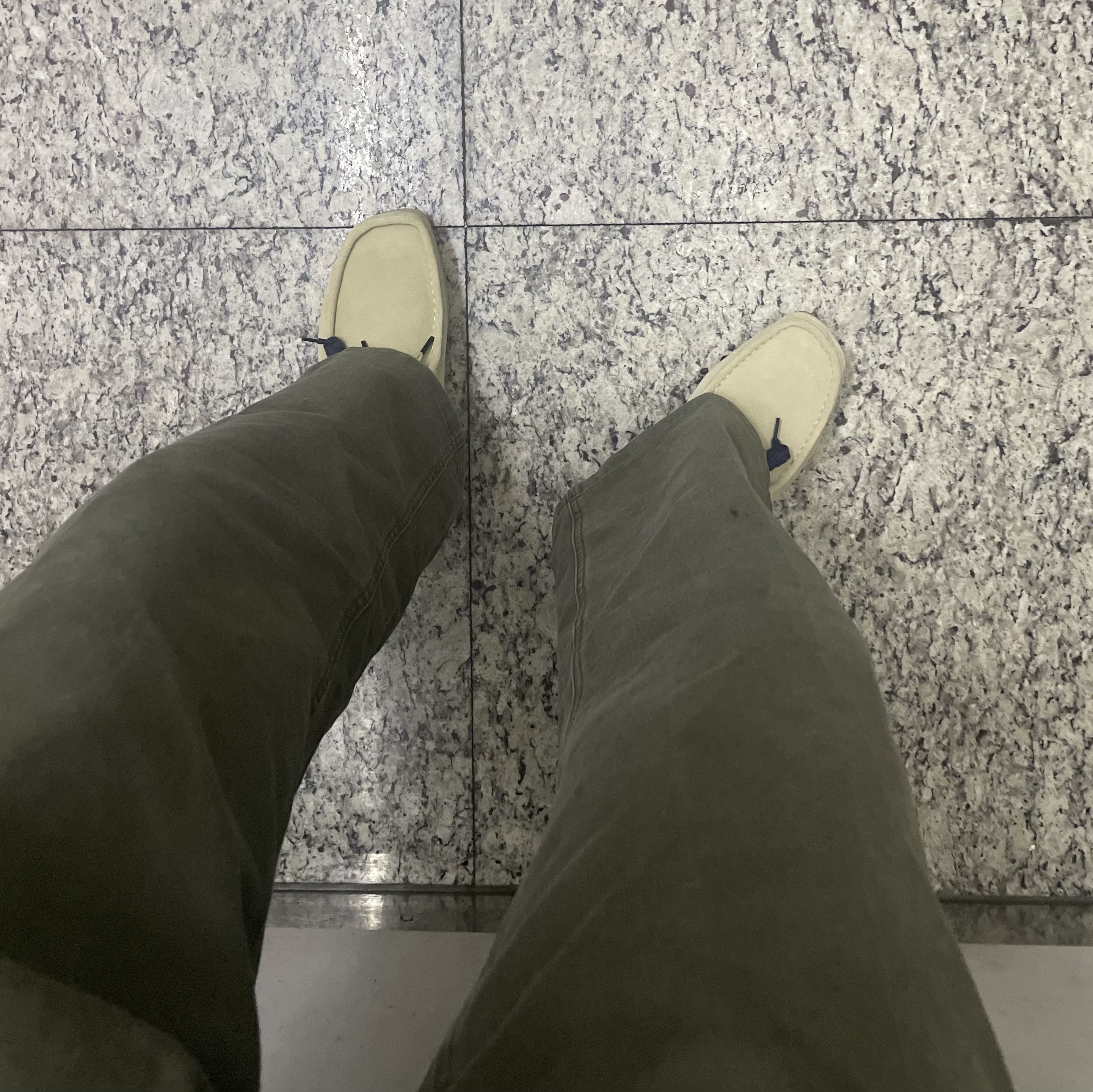 Clarks Wallabee Maple Suede 착용 스타일