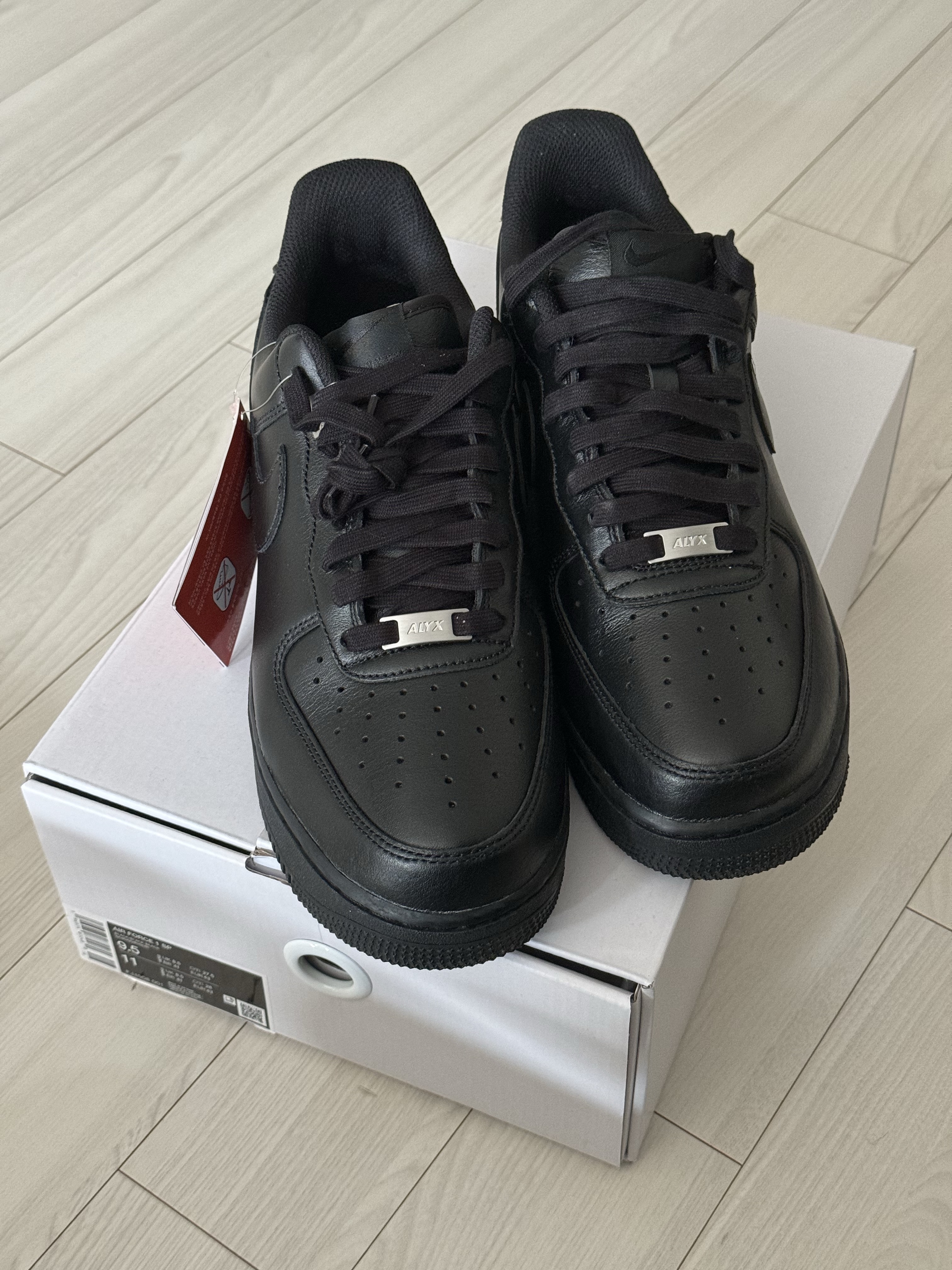 Nike x 1017 Alyx 9SM Air Force 1 Low SP Black 착용 스타일 - 2