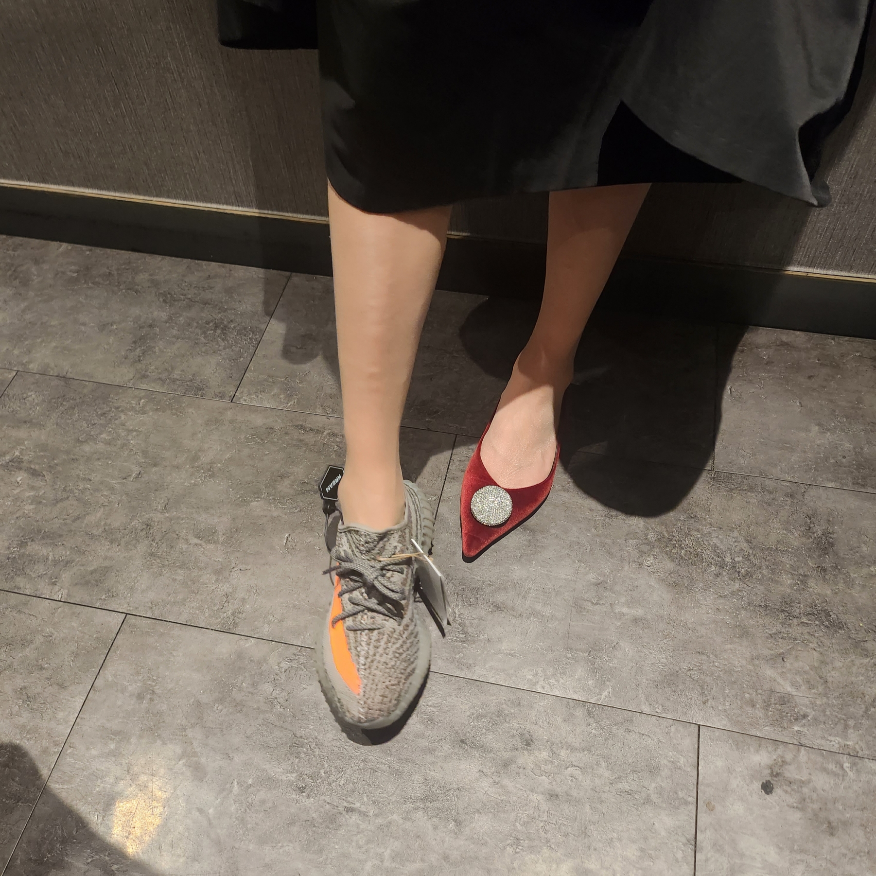 Adidas Yeezy Boost 350 V2 Beluga - Reflective 착용 스타일