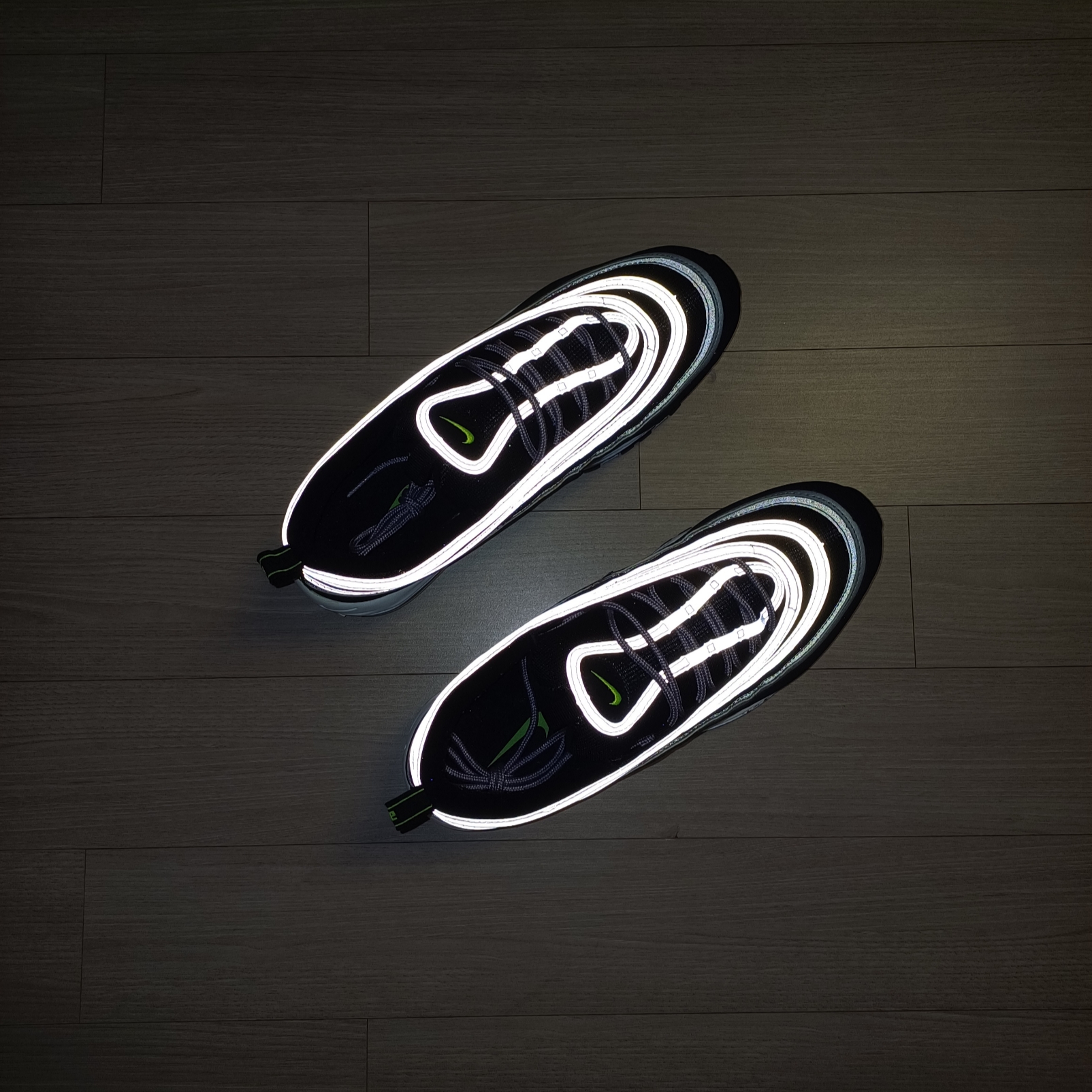 Nike Air Max 97 OG Black Volt Asia 착용 스타일