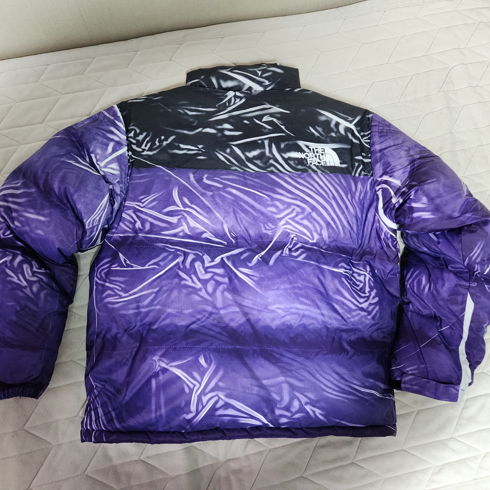 Supreme x The North Face Trompe L’oeil Printed Nuptse Jacket Purple - 23SS 착용 스타일 - 2