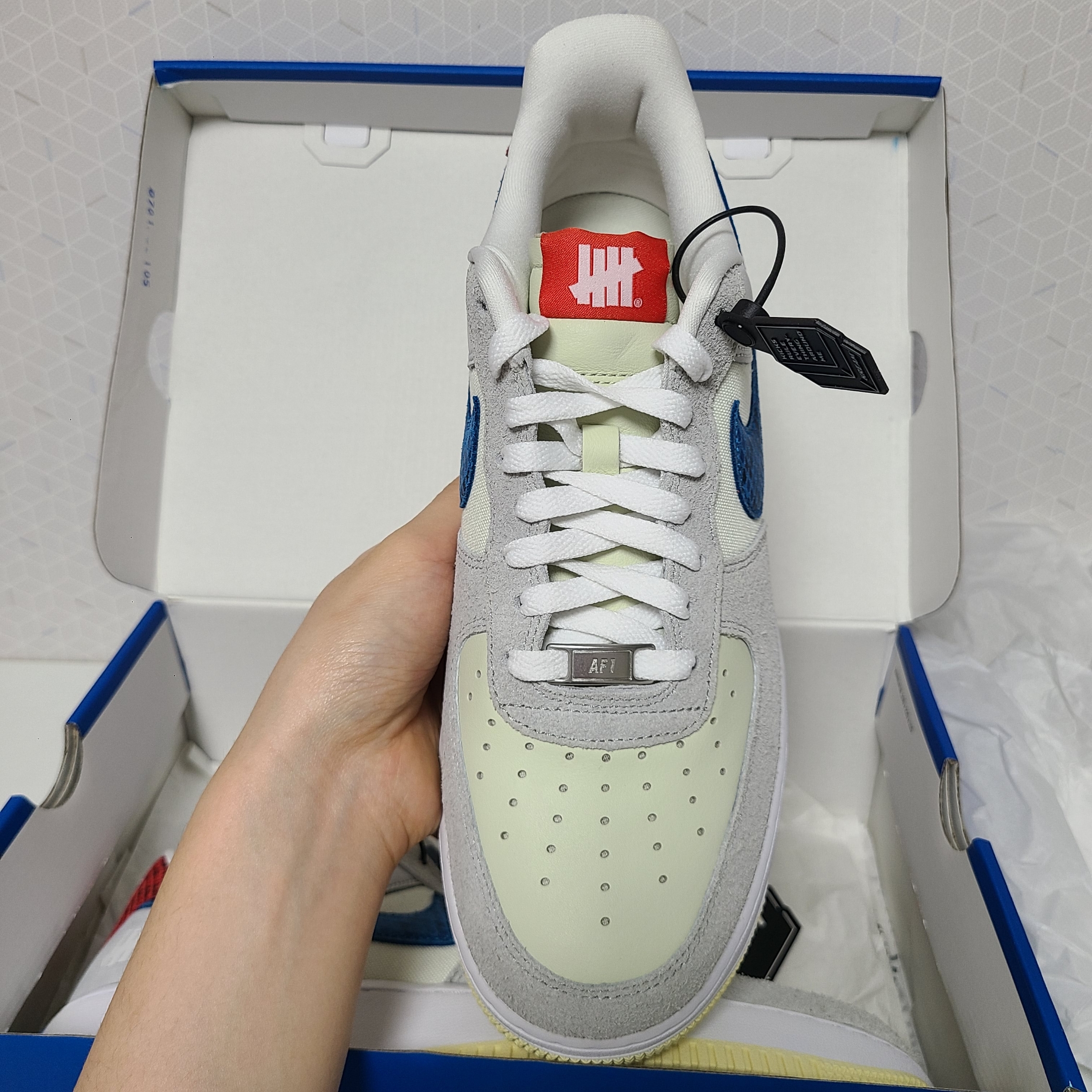 Nike x Undefeated Air Force 1 Low SP 5 On It 착용 스타일 - 3