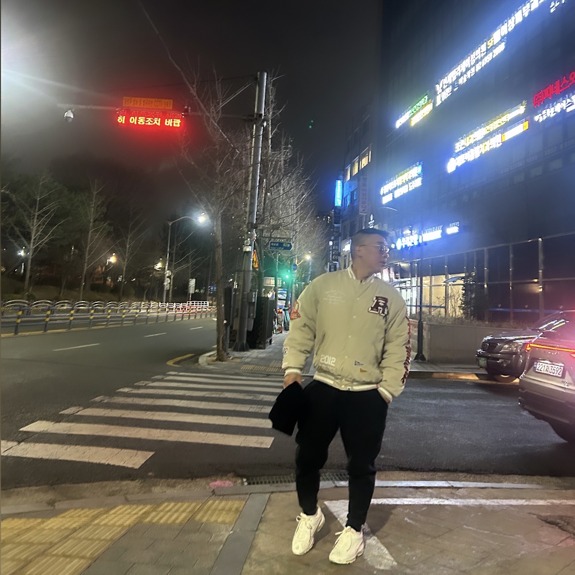 Nike x Supreme Air Max 98 TL White 착용 스타일 - 1