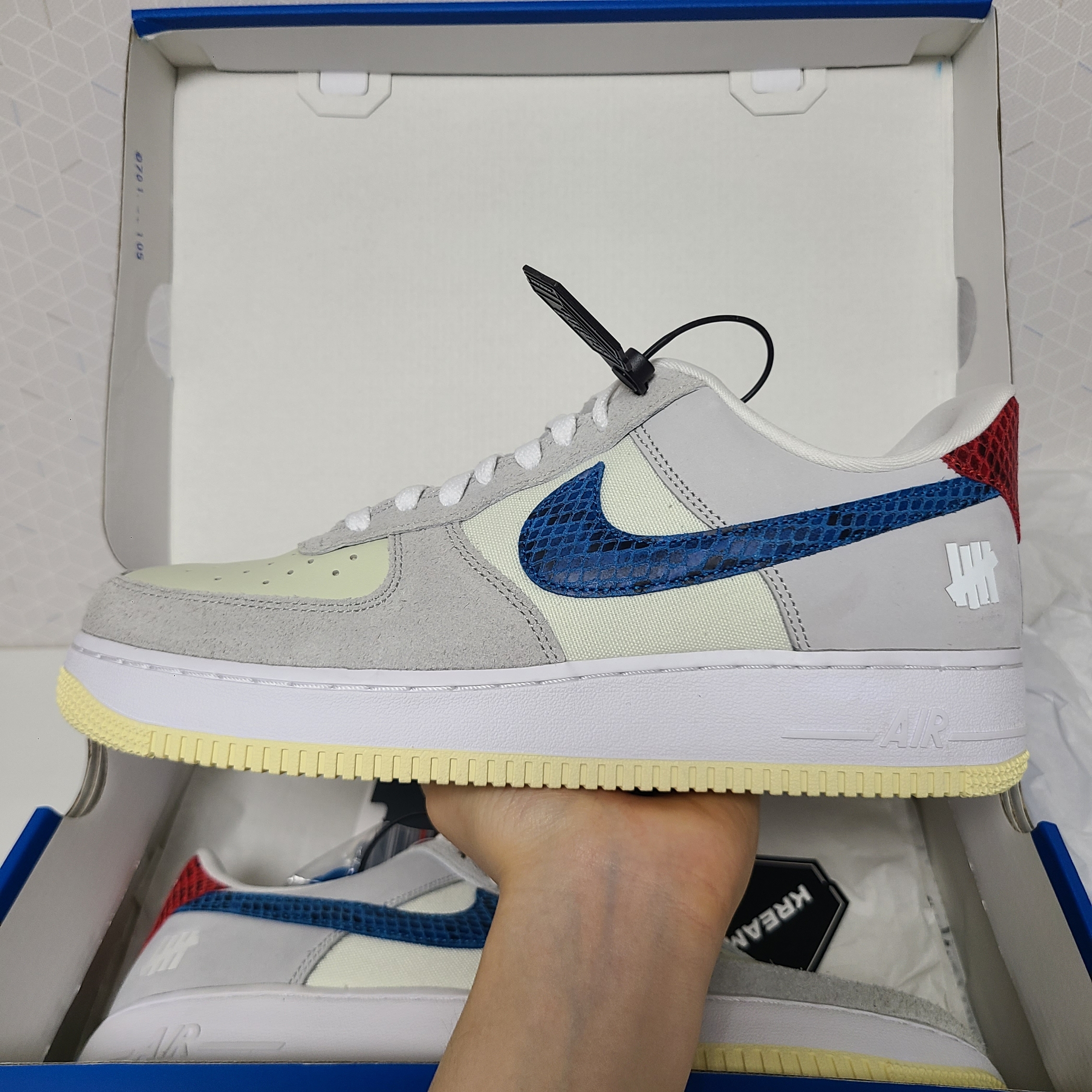 Nike x Undefeated Air Force 1 Low SP 5 On It 착용 스타일 - 2