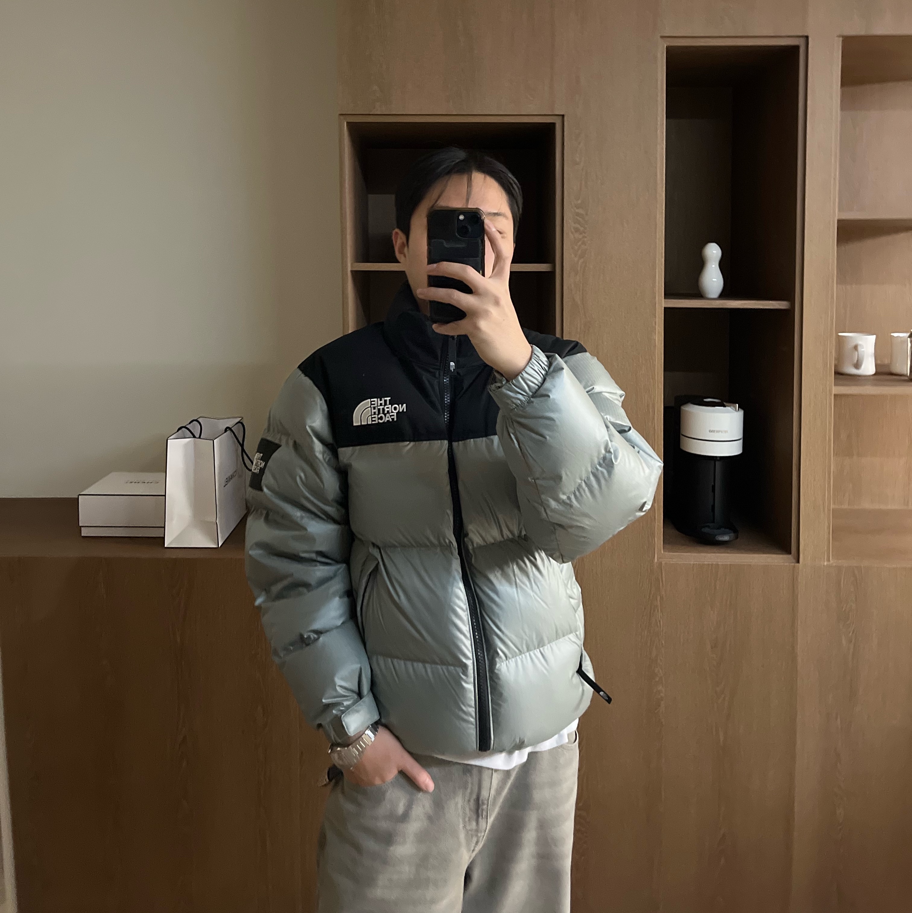 The North Face White Label Novelty Nuptse Down Jacket Avocado 착용 스타일