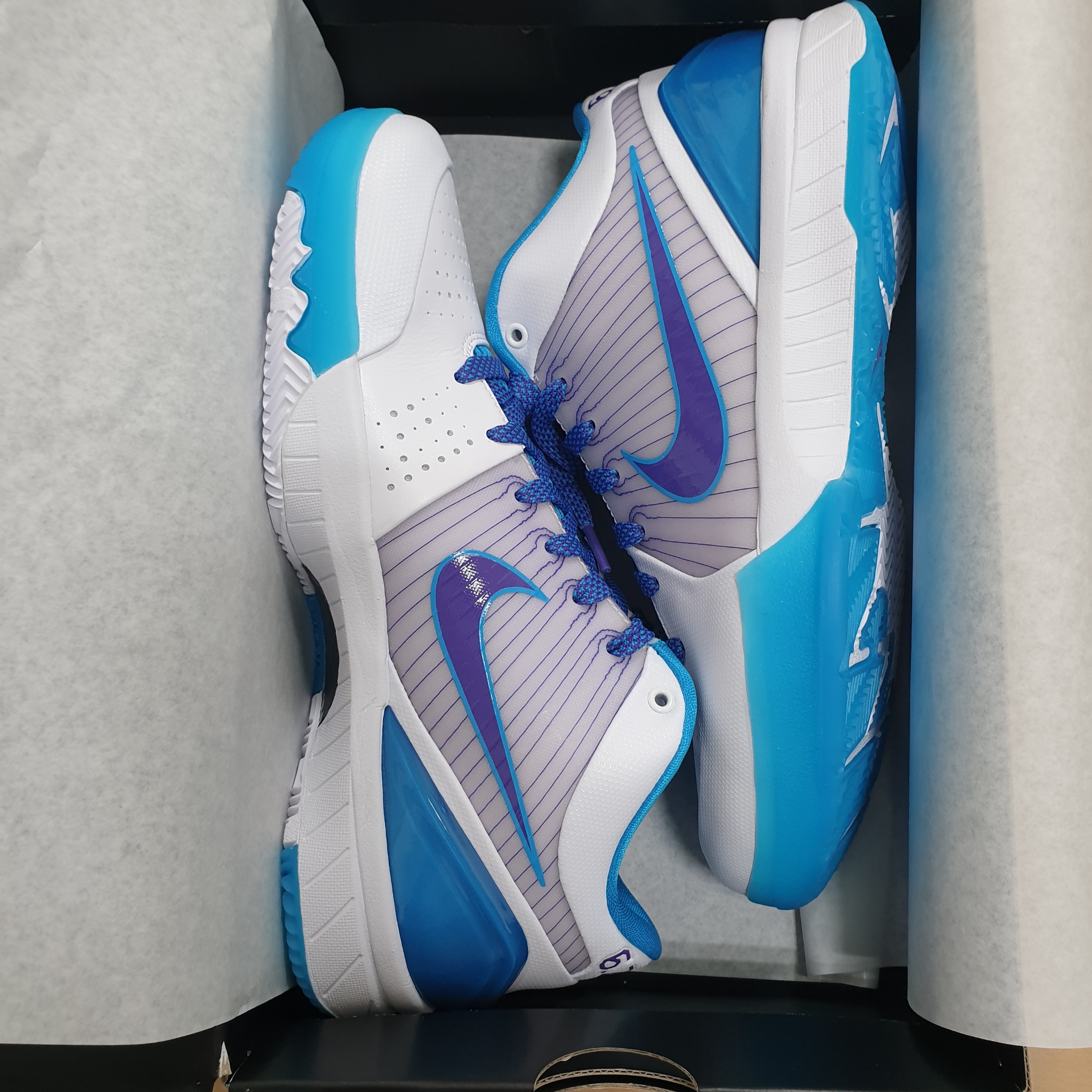 Nike Kobe 4 Protro Draft Day Hornets 착용 스타일 - 2