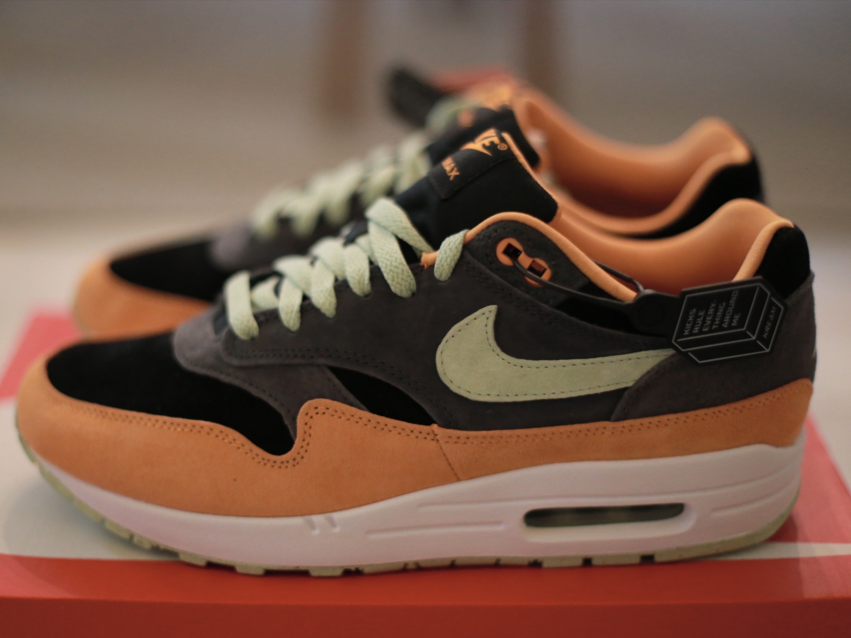 Nike Air Max 1 Premium Honey Dew 착용 스타일 - 1