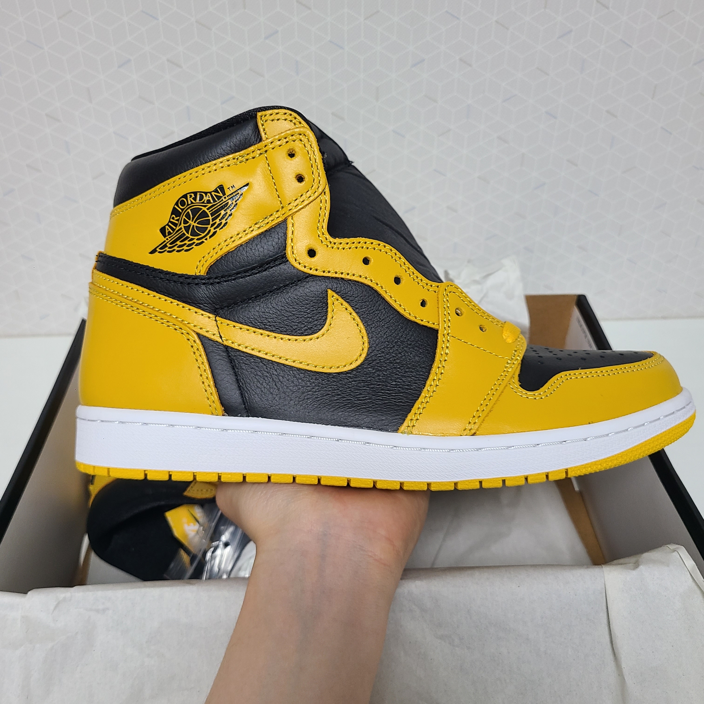 Jordan 1 Retro High OG Pollen 착용 스타일 - 3