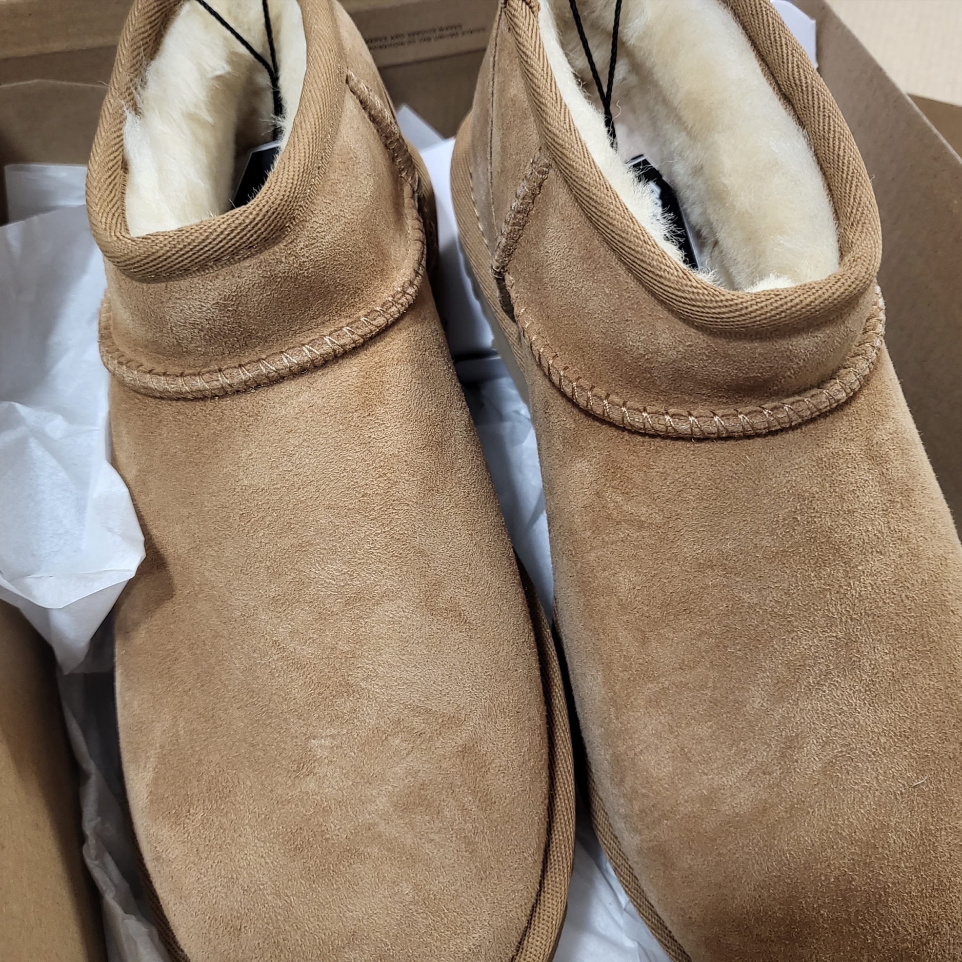 (W) UGG Classic Ultra Mini Boots Chestnut 착용 스타일