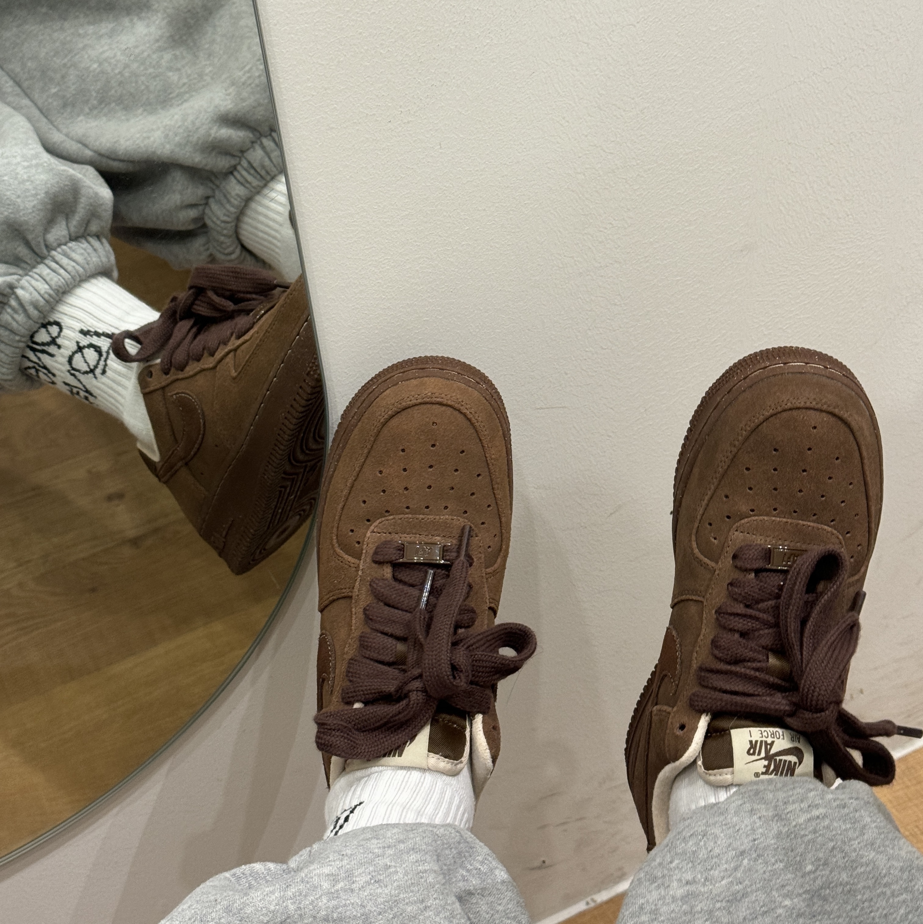 (W) Nike Air Force 1 '07 Cacao Wow 착용 스타일