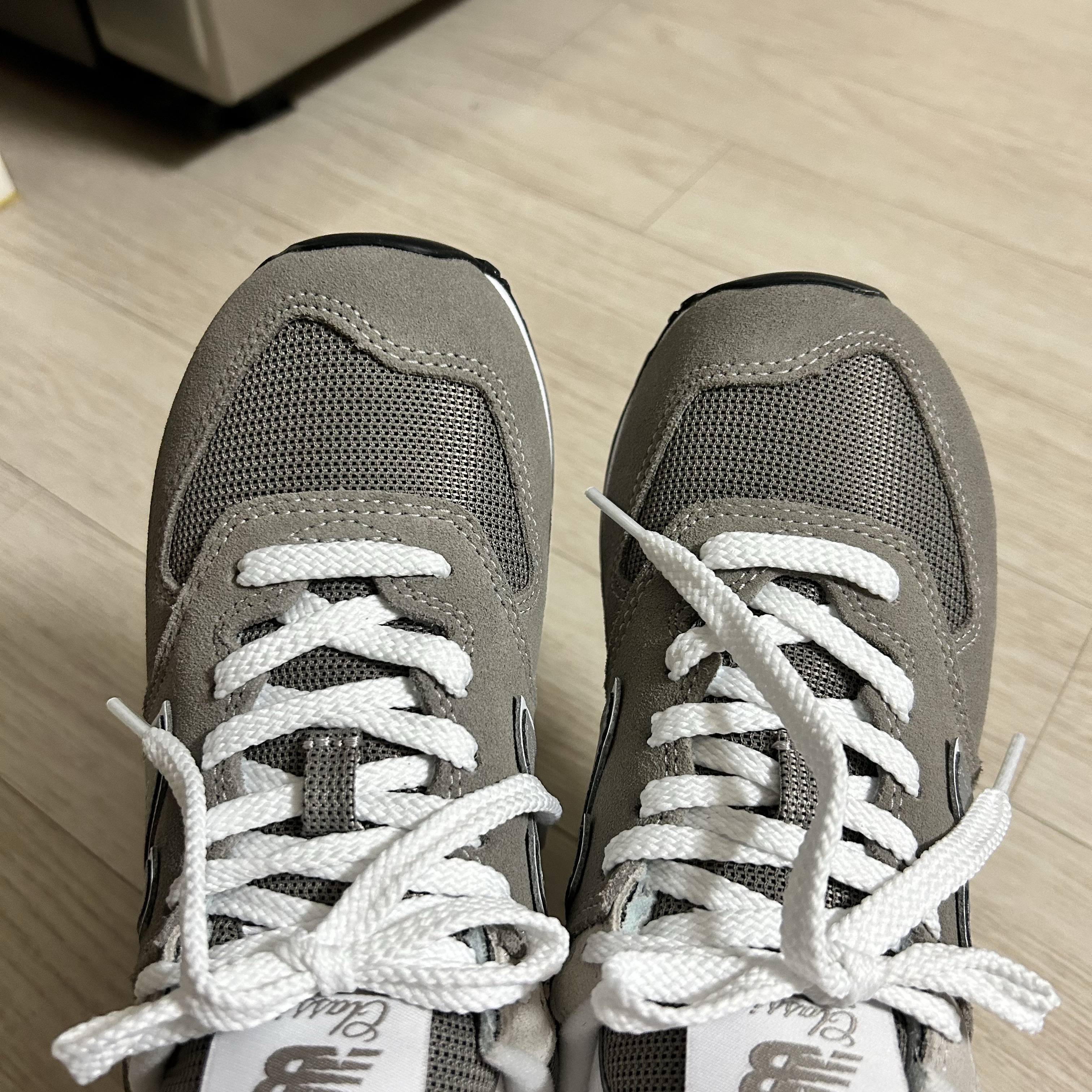 (W) New Balance 574 Worn By Anyone Grey - B Standard 착용 스타일 - 2