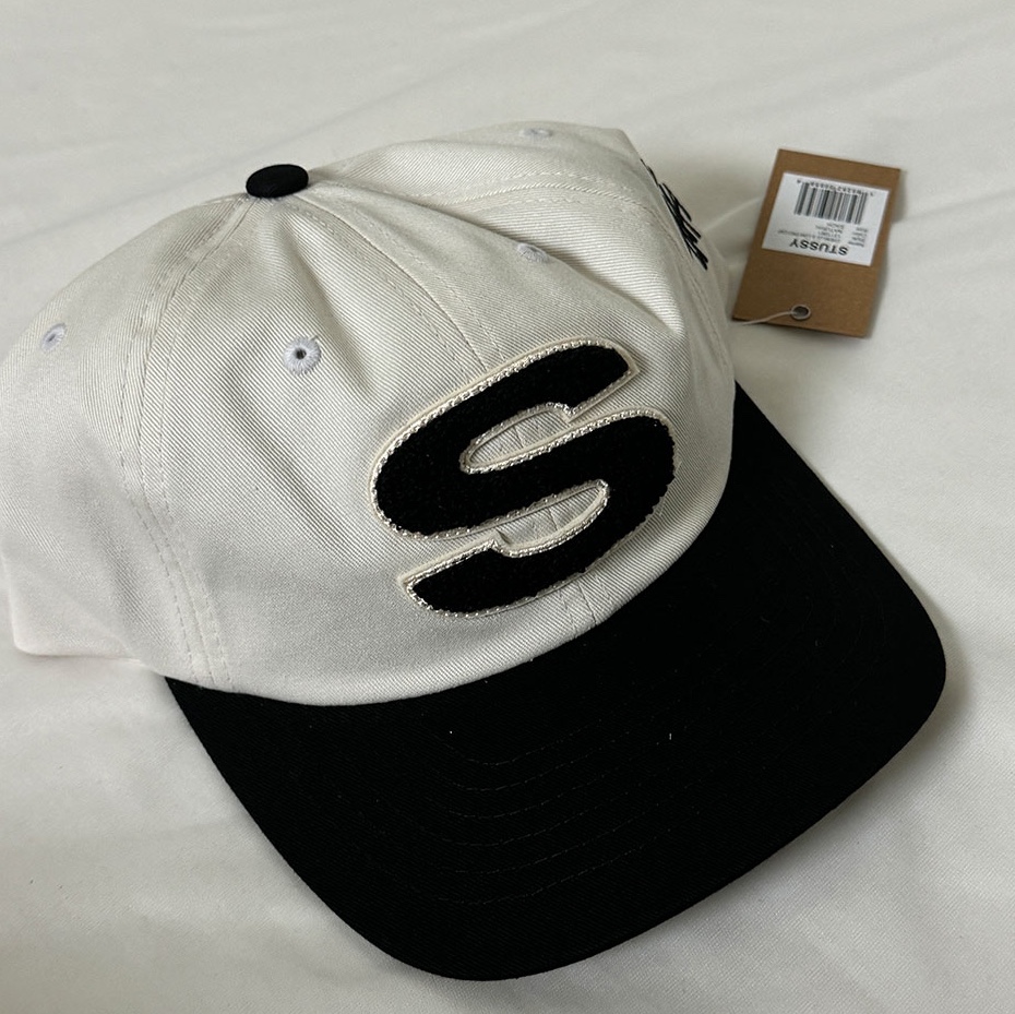 Stussy Chenille S Low Pro Cap Natural 착용 스타일 - 2