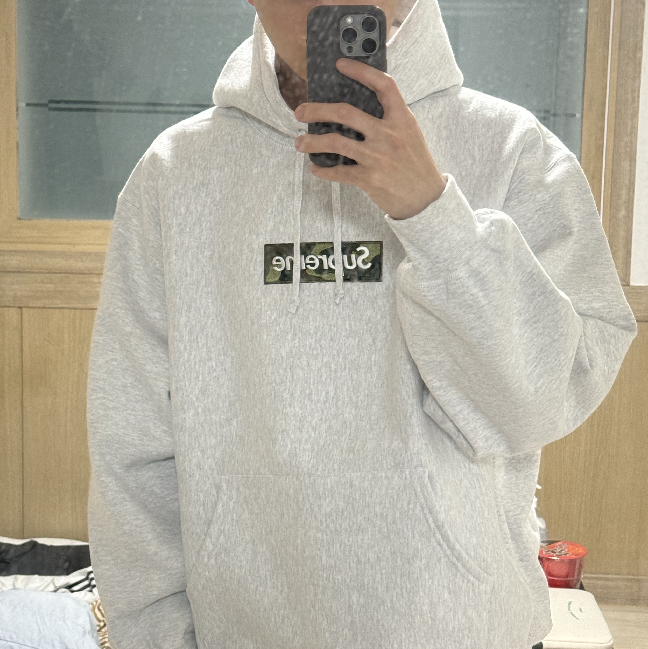 Supreme Box Logo Hooded Sweatshirt Ash Grey - 23FW, Apple iPhone 15 Pro Max 256GB Natural Titanium (Korean Ver.) 착용 스타일