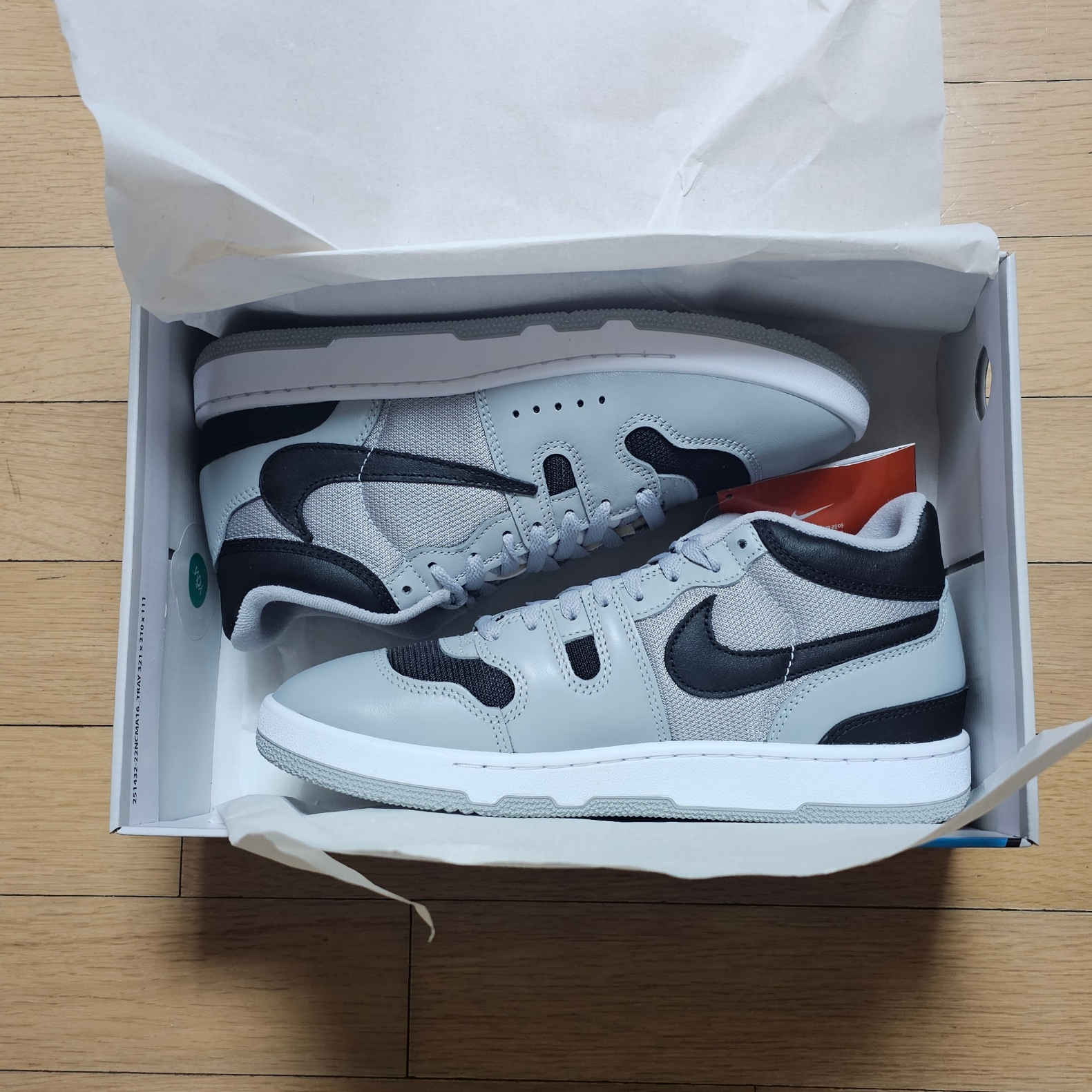 Nike x Travis Scott Mac Attack SP Light Smoke Grey 착용 스타일 - 2