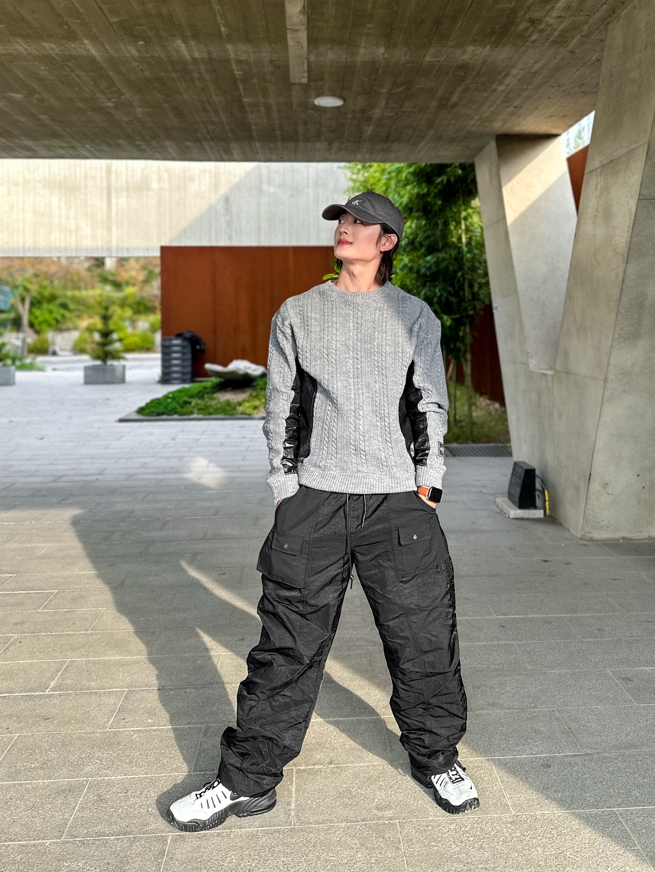 Nike x Ambush Air Adjust Force SP Summit White and Black 착용 스타일 - 1
