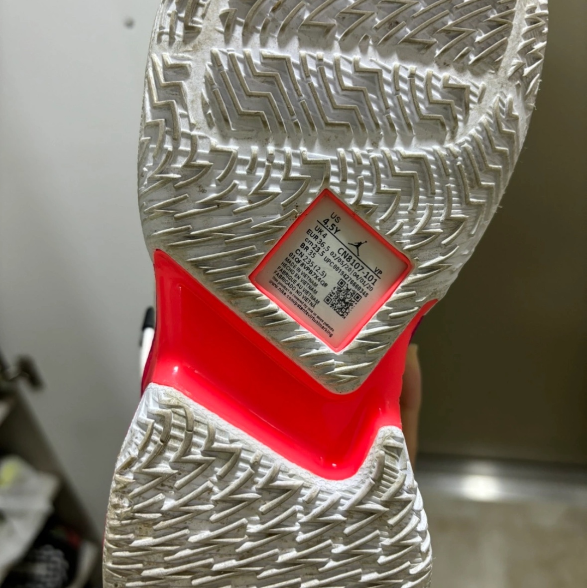 Jordan Why Not ZER0.3 SE PF Flash Crimson 착용 스타일 - 2