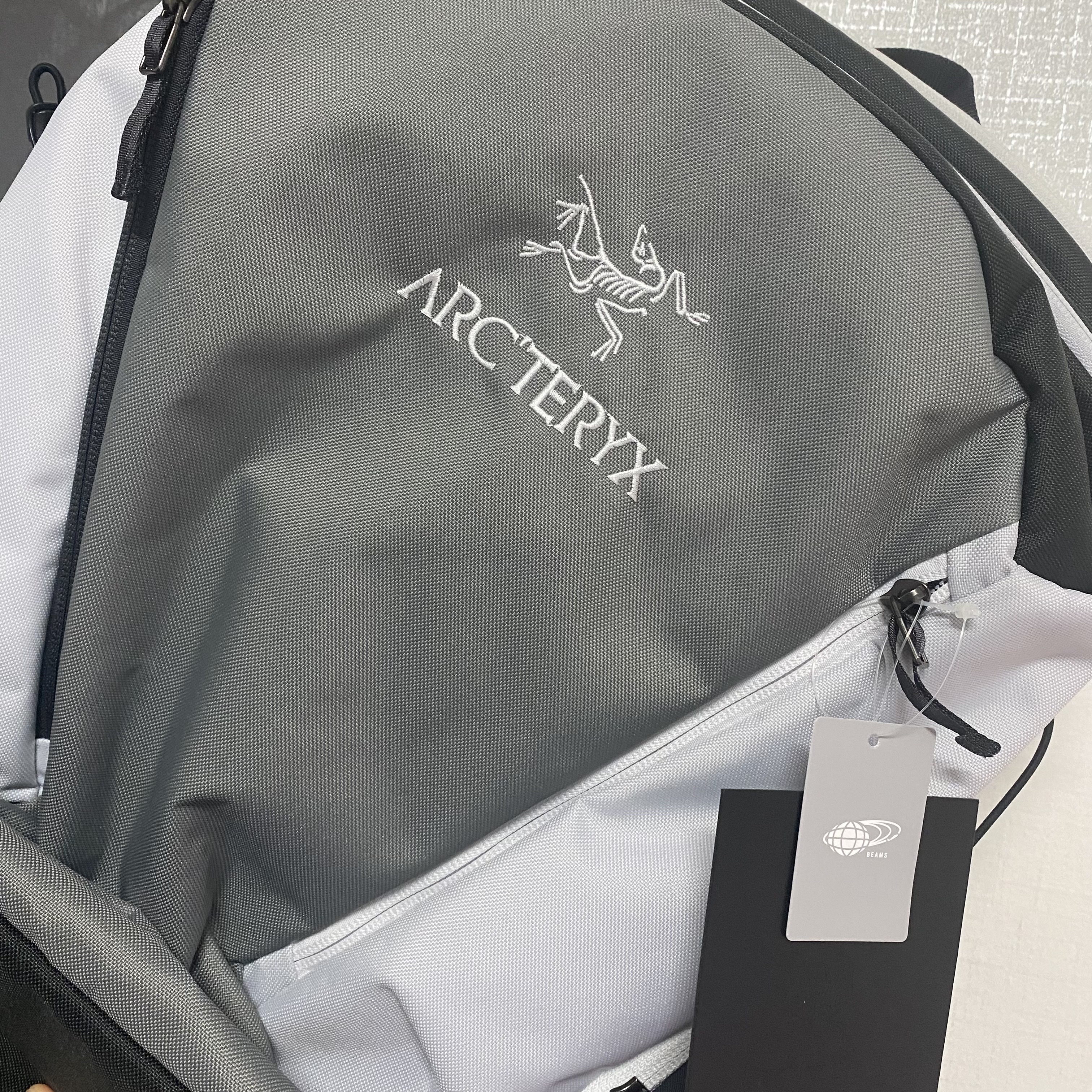 Arc'teryx x Beams Mantis 26 Backpack Tranquil 착용 스타일