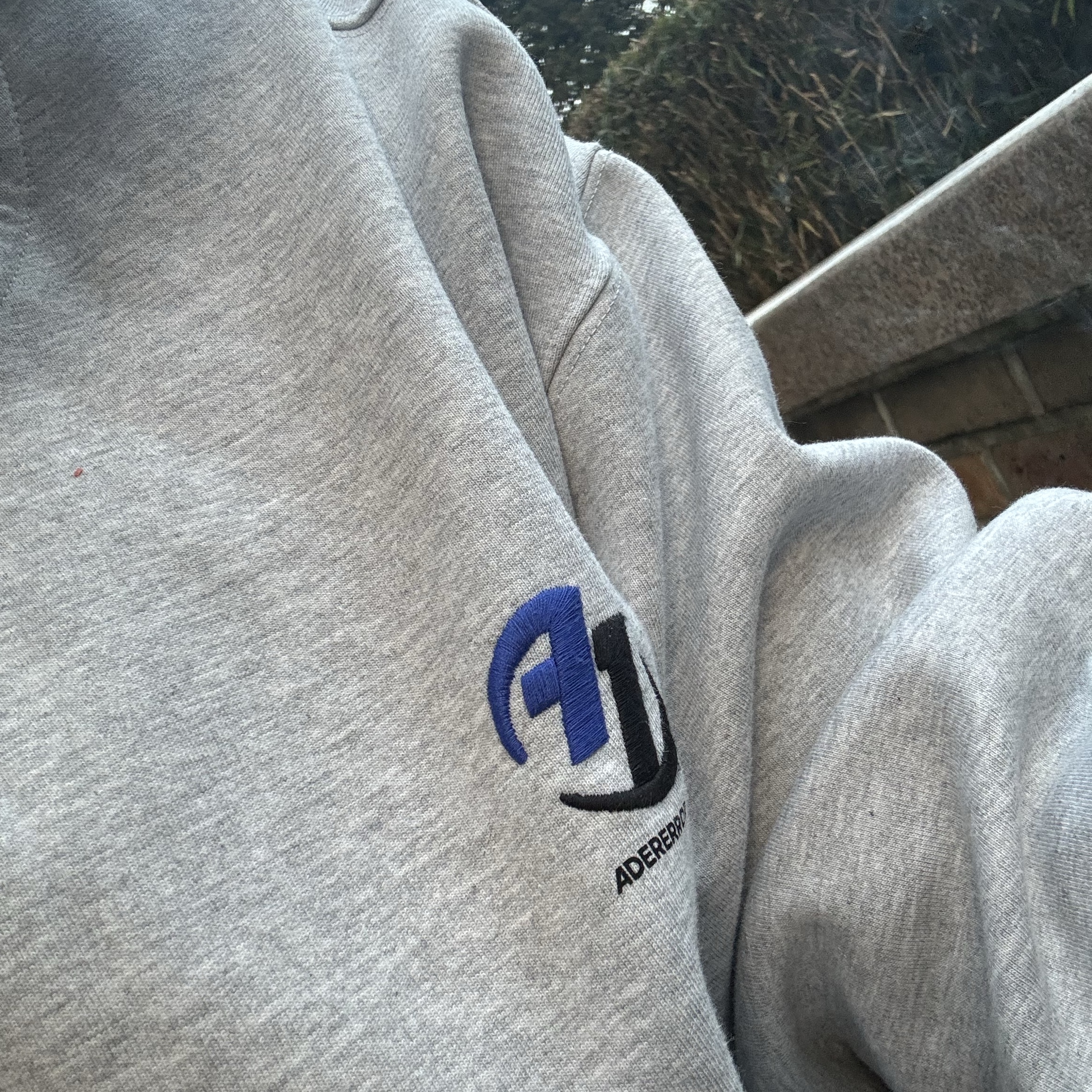 Zara x Ader Error Oversize Sweatshirt Grey 착용 스타일