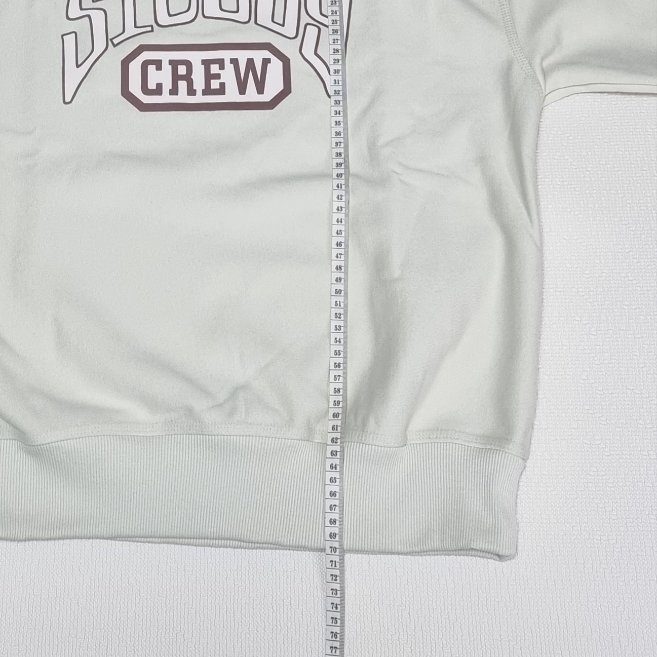Stussy Crew Putty 착용 스타일 - 2