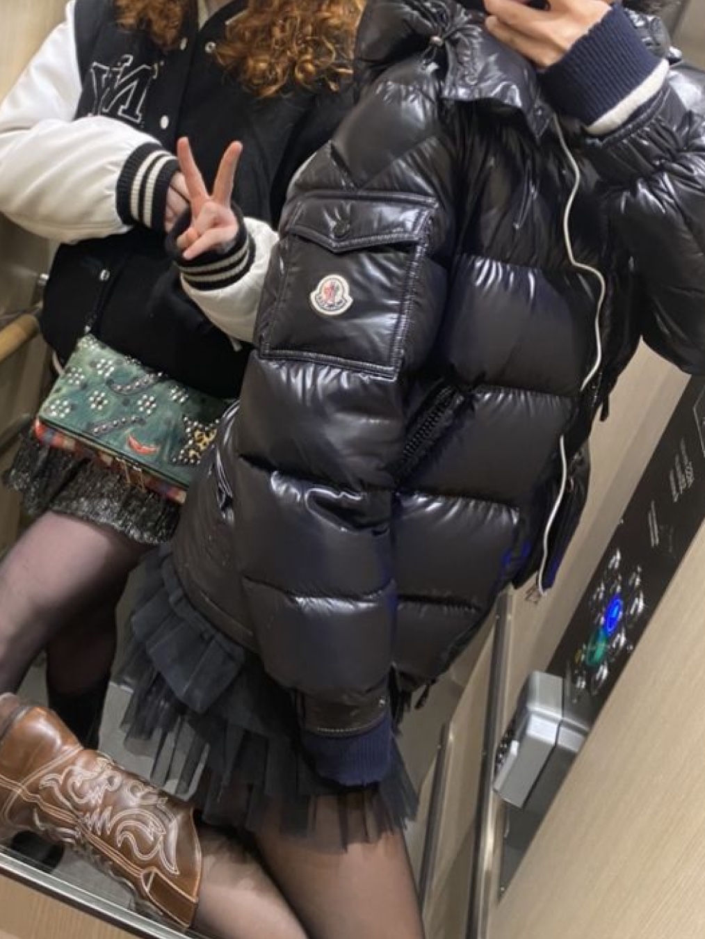 Moncler Lule Short Down Jacket Black - 23FW, (W) Moncler Maire Short Down Jacket Black - 23FW 착용 스타일 - 4