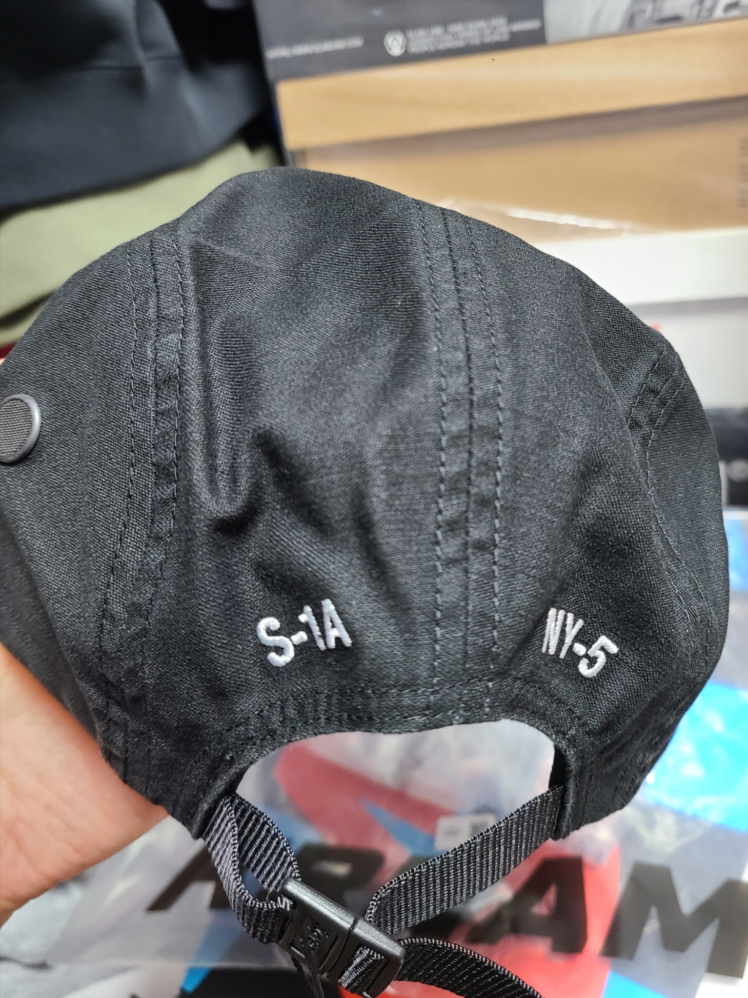 Supreme Military Camp Cap Black - 23FW 착용 스타일 - 2