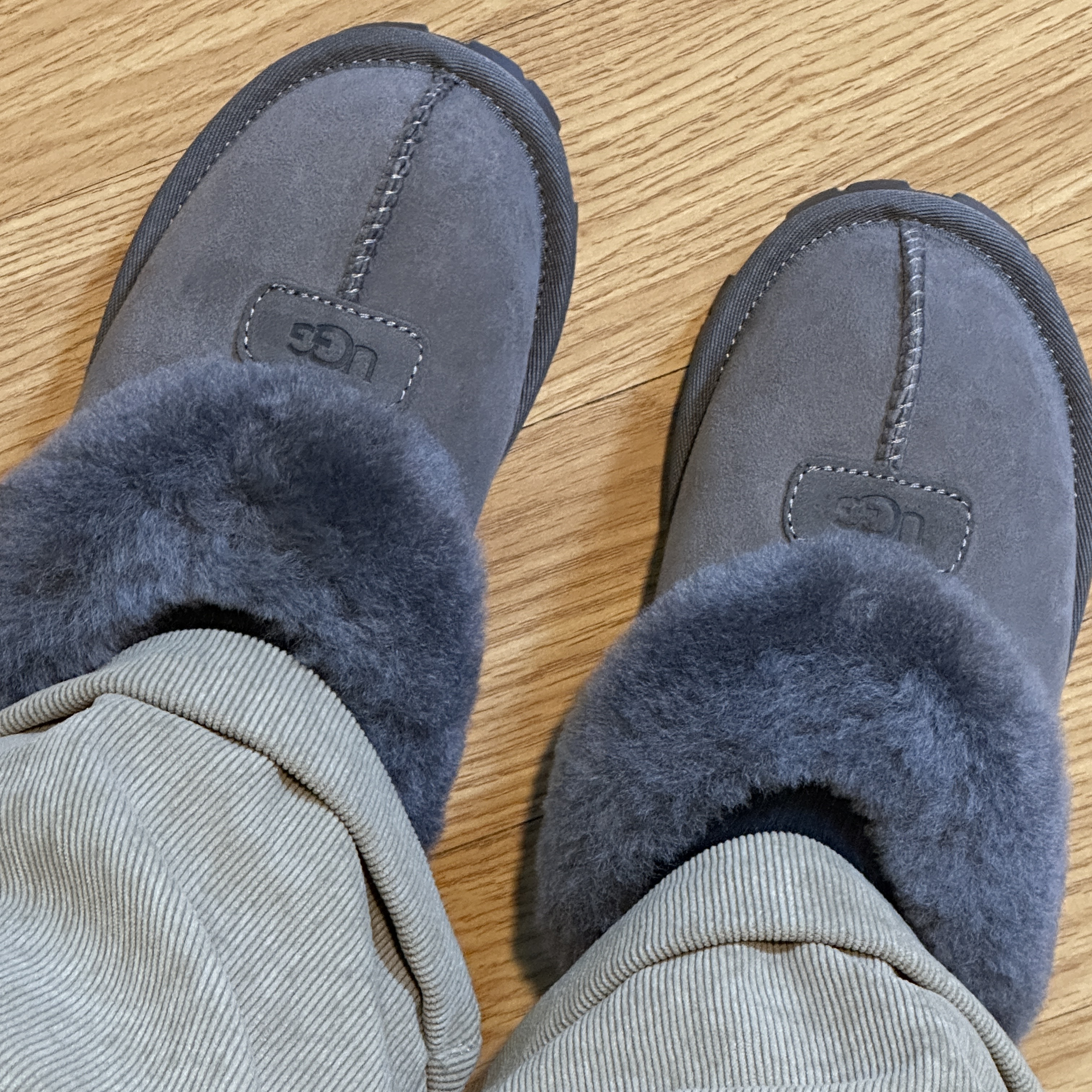 (W) UGG Coquette Slipper Grey 착용 스타일 - 2