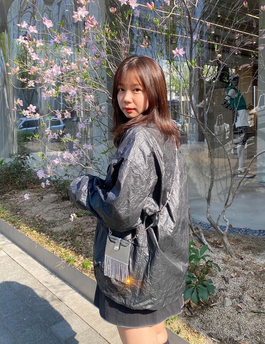 Rootfinder Olle Light Parka Black 착용 스타일 - 3