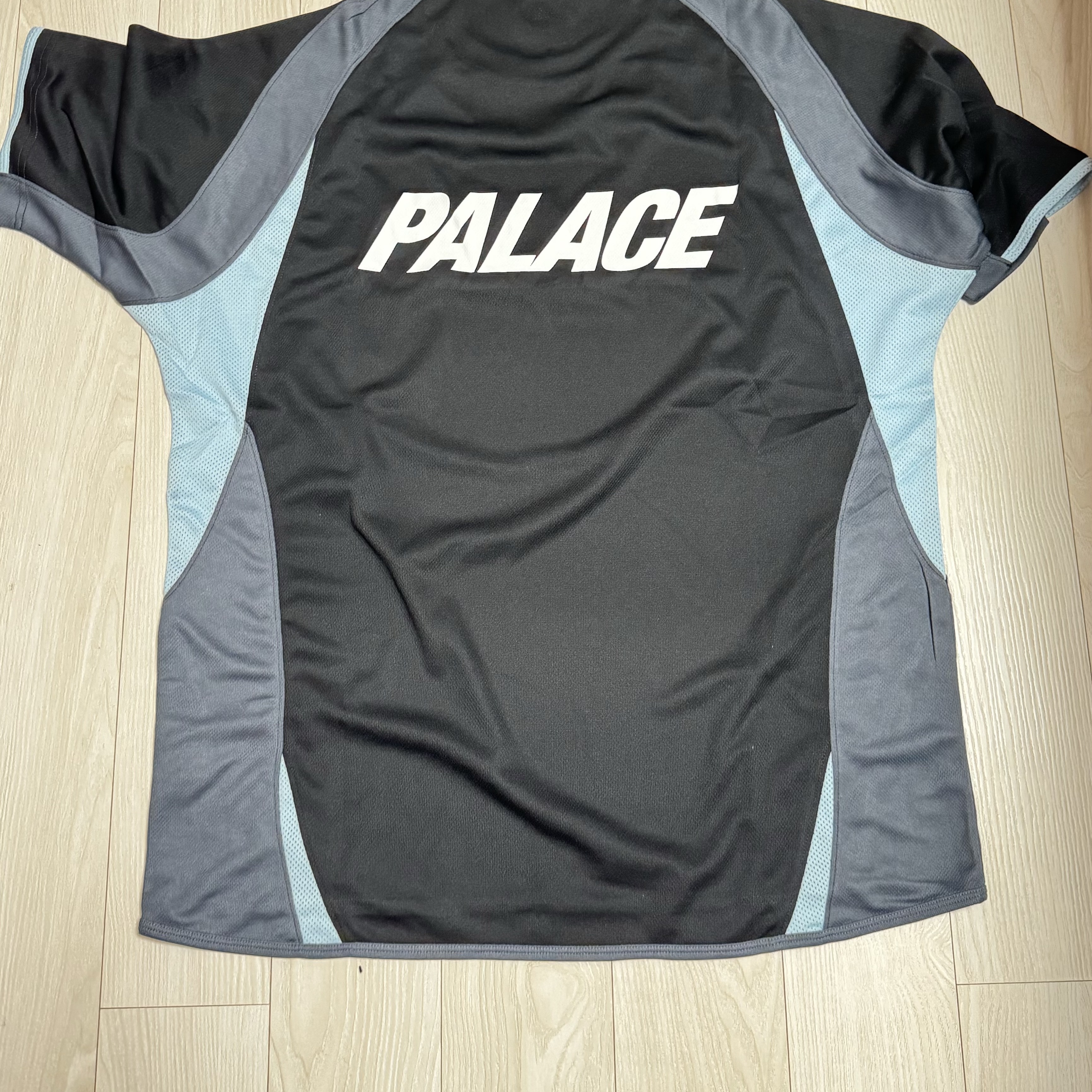 Palace Pro Jersey Black - 23FW 착용 스타일
