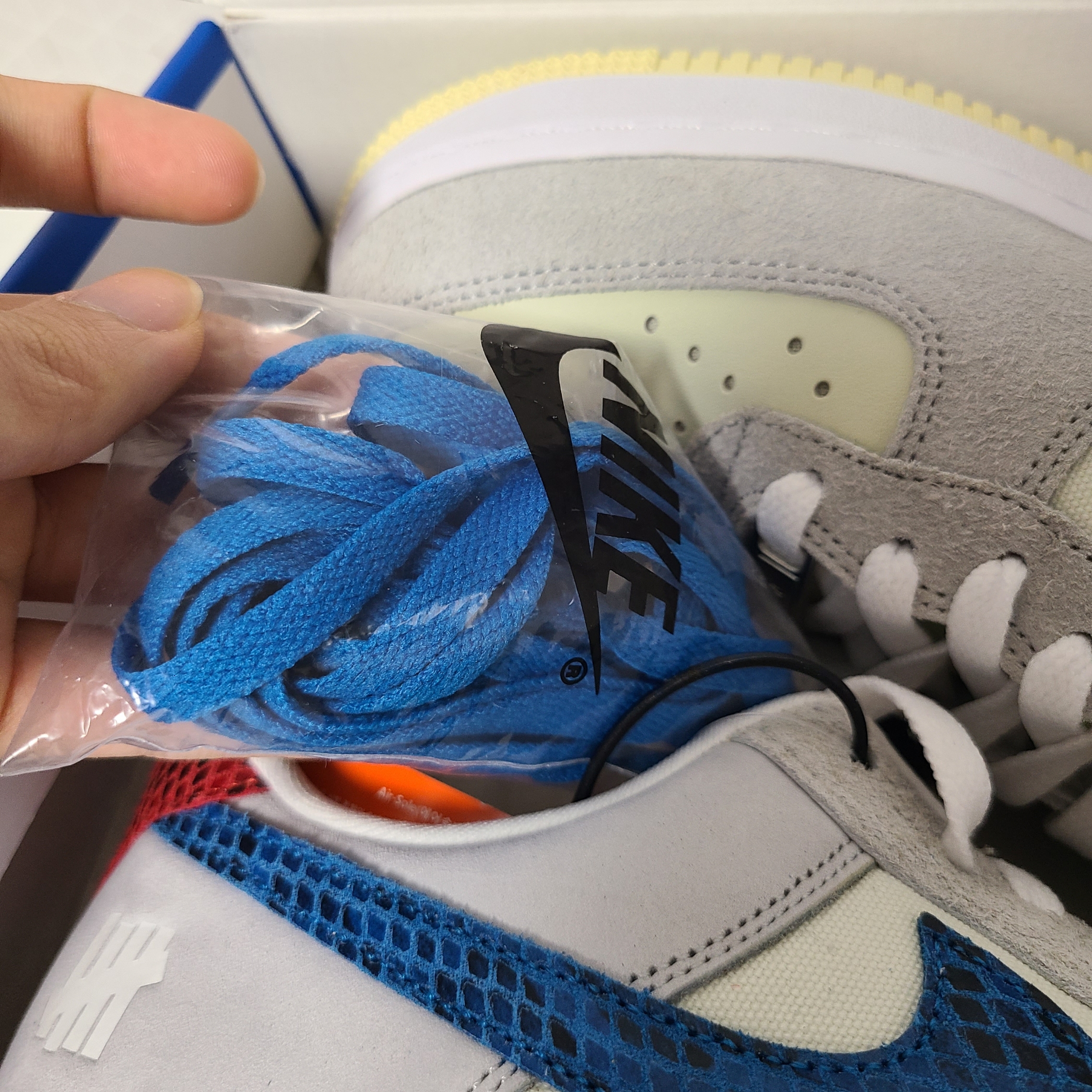 Nike x Undefeated Air Force 1 Low SP 5 On It 착용 스타일 - 9
