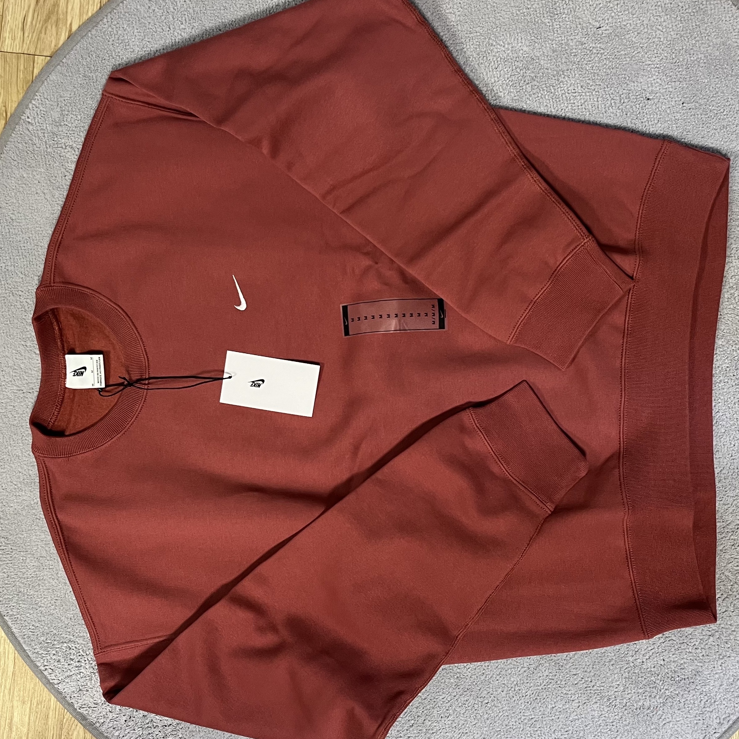 Nike NRG Solo Swoosh Crew Fleece Cedar - US/EU 착용 스타일 - 2