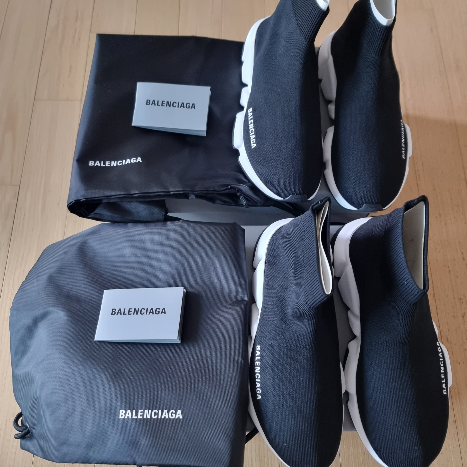 (W) Balenciaga Speed Trainer Black White 2021/2022 착용 스타일