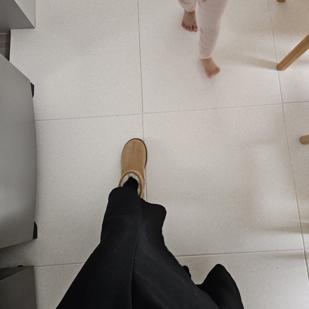 (W) UGG Classic Mini II Boots Chestnut 착용 스타일
