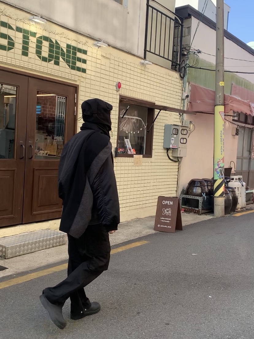 Etce Reversible Oversized Bomber Black, Etce Raptor Cargo Pants Black 착용 스타일 - 5